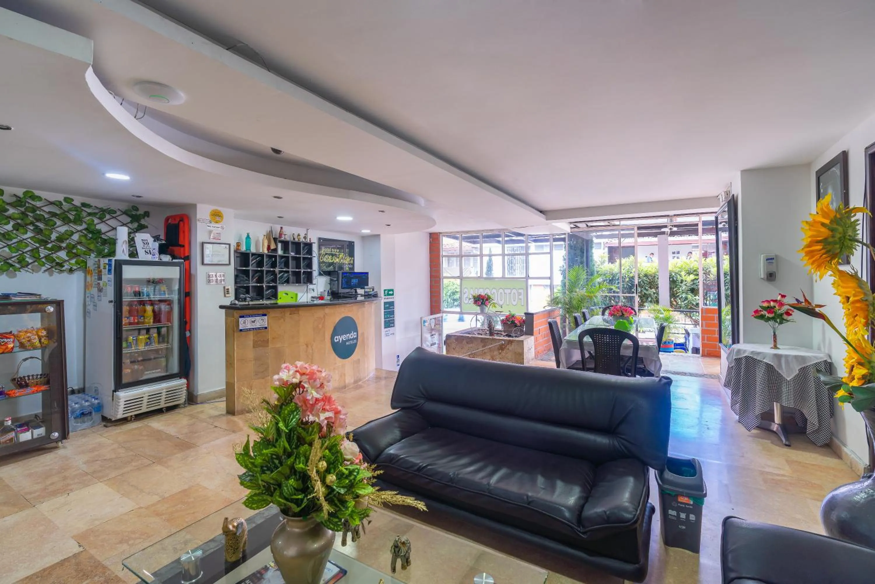 Living room in Hotel Casa Blanca Laureles