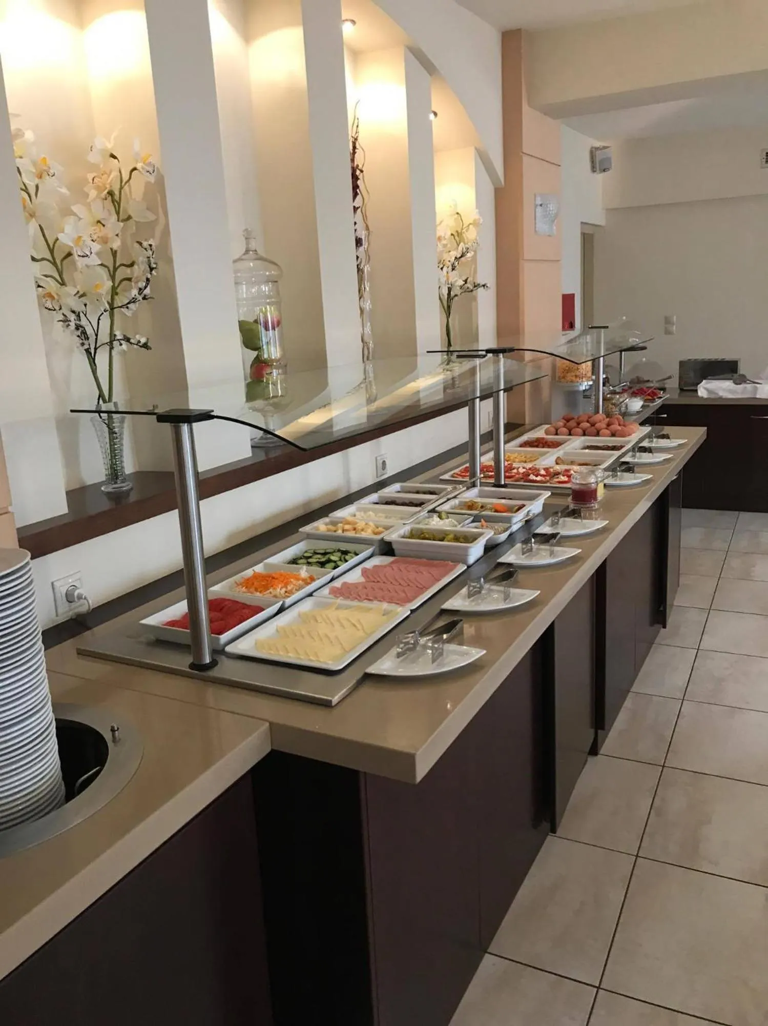 Buffet breakfast in Regina Mare Hotel