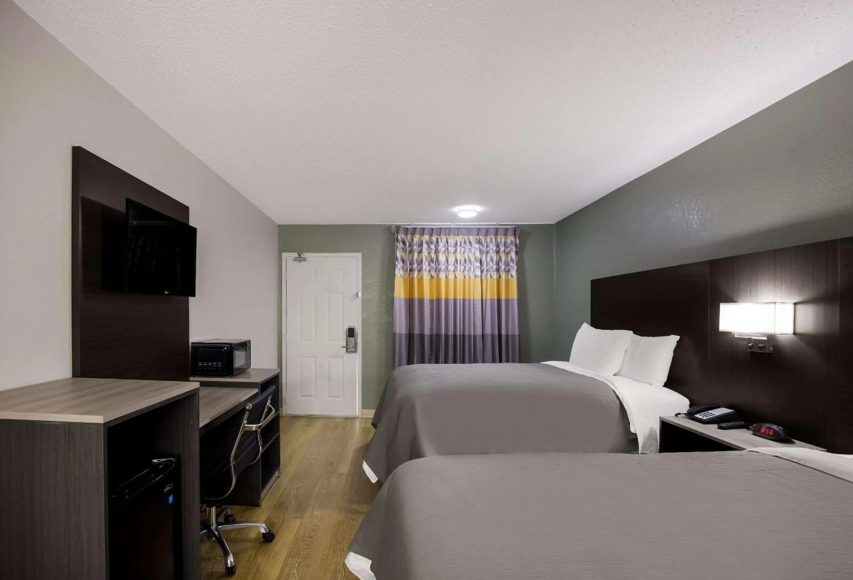 Bedroom, Bed in Quality Inn Tallahassee near University