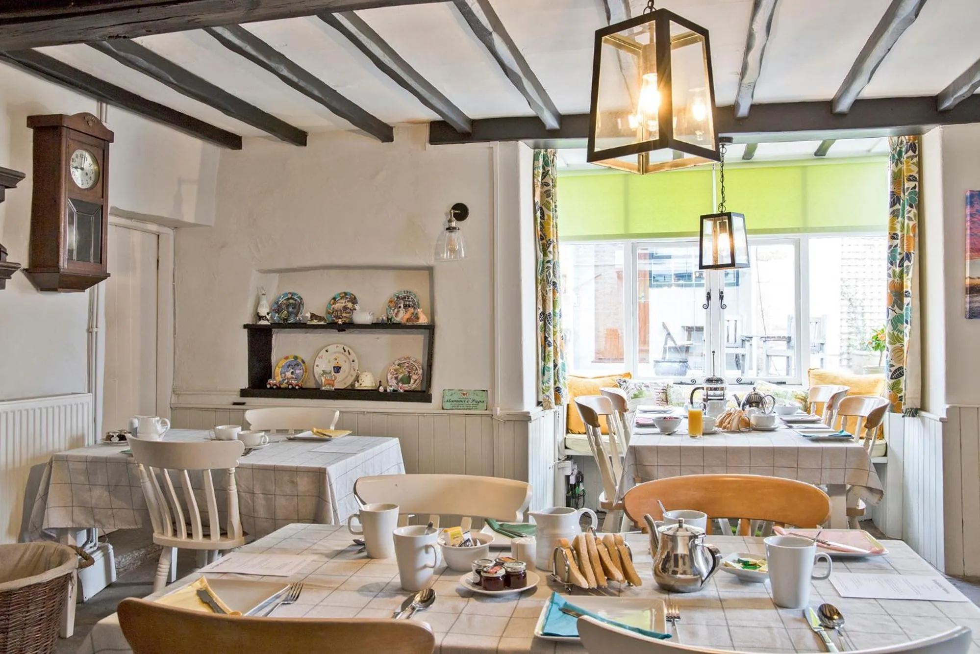 Restaurant/places to eat in Hawthorn Farm Guest House