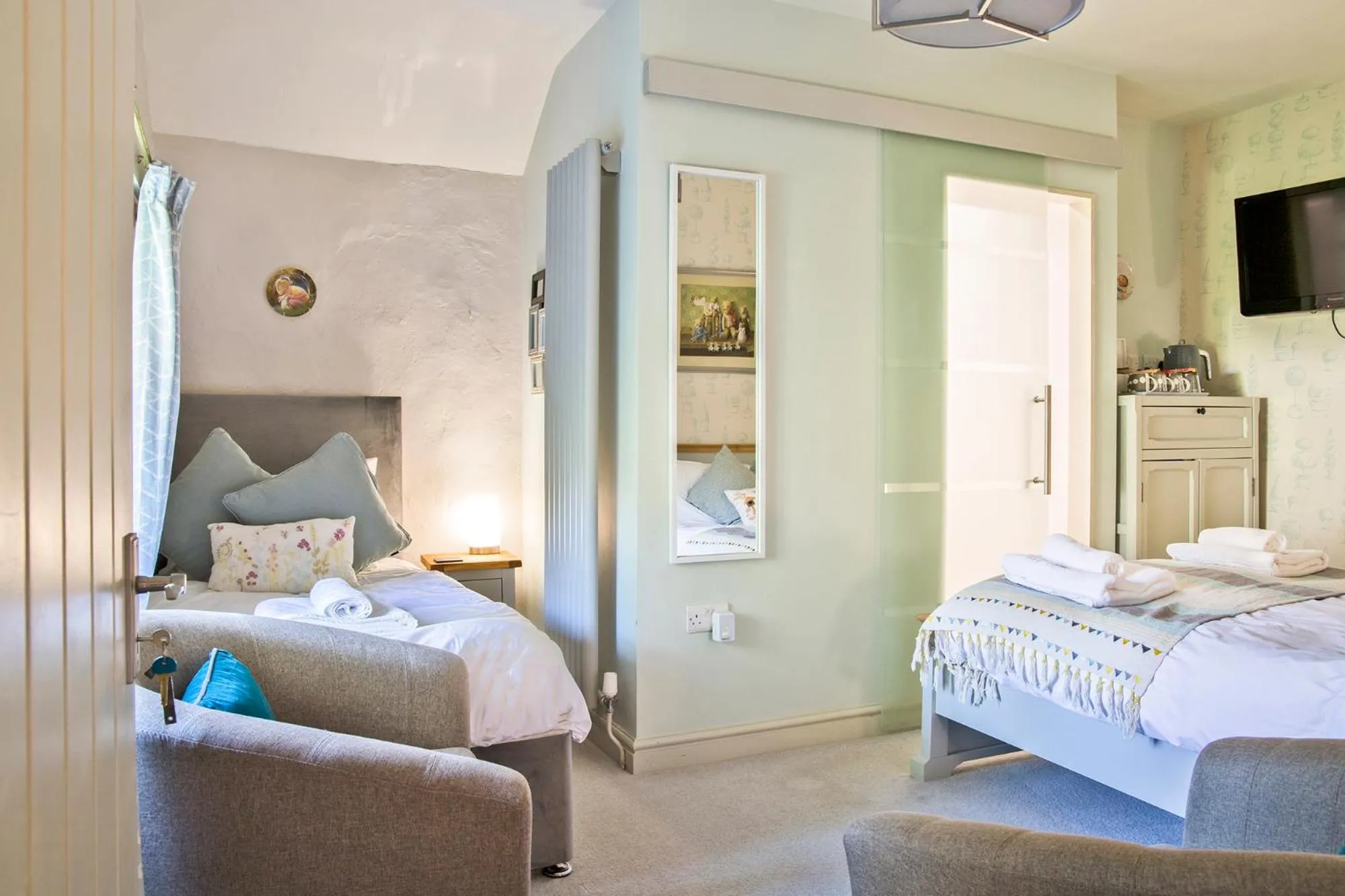 Bedroom, Bed in Hawthorn Farm Guest House