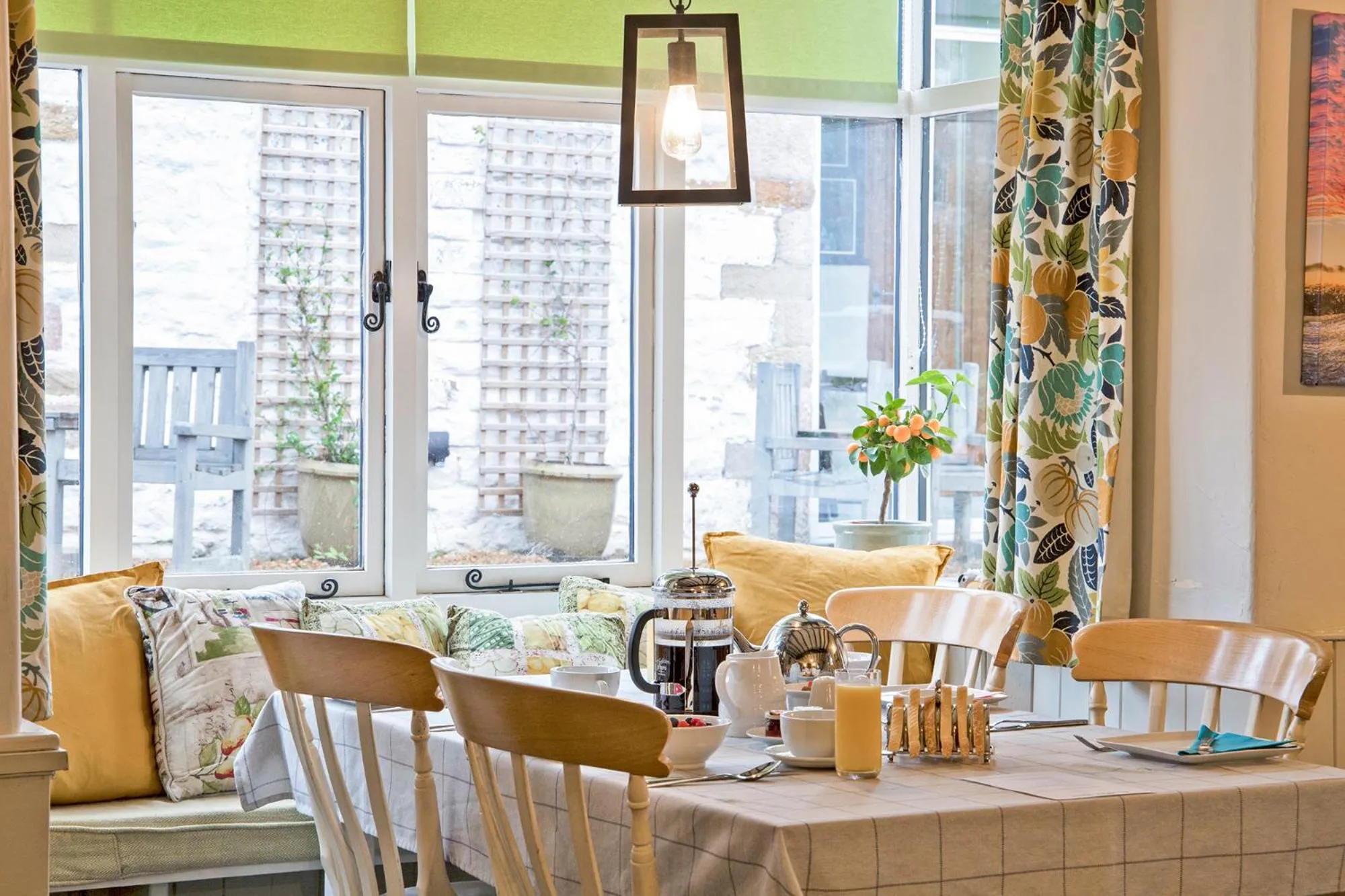 Restaurant/places to eat in Hawthorn Farm Guest House