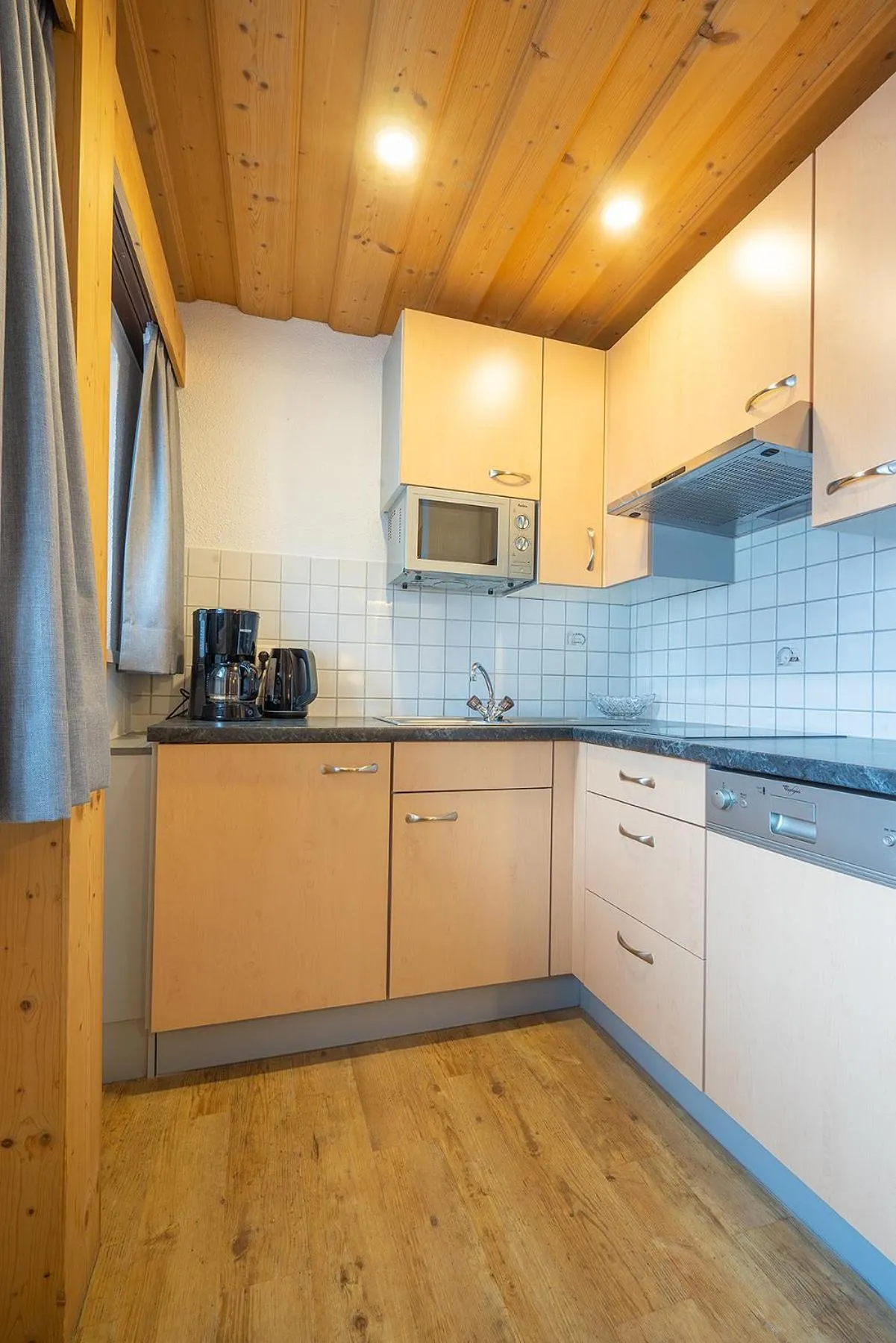 Kitchen or kitchenette in LEOPOLDINE Apart Zimmer