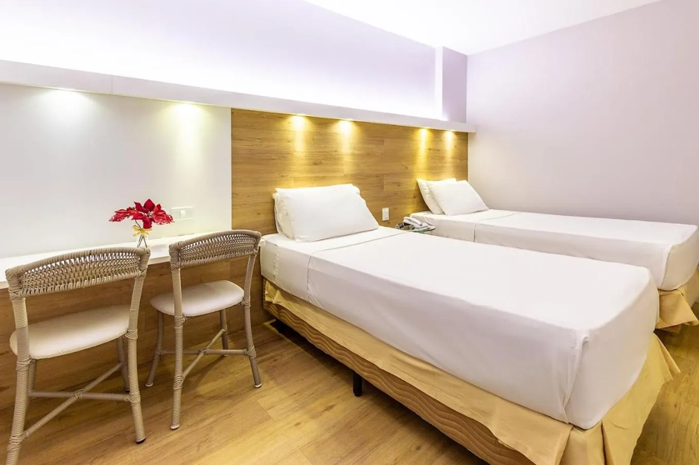 Bed in Hotel Costamar Ponta Verde