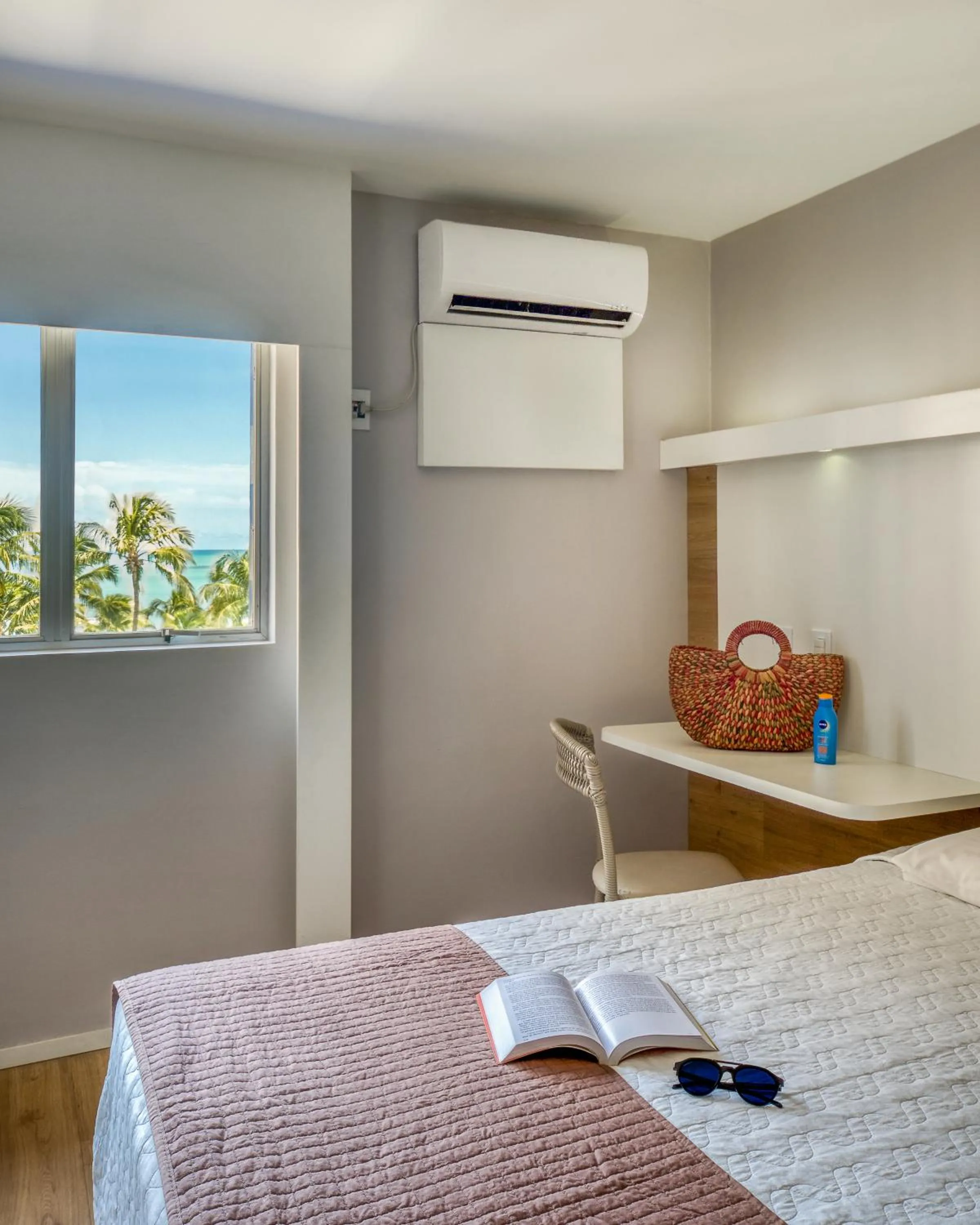 Bedroom, Bed in Hotel Costamar Ponta Verde