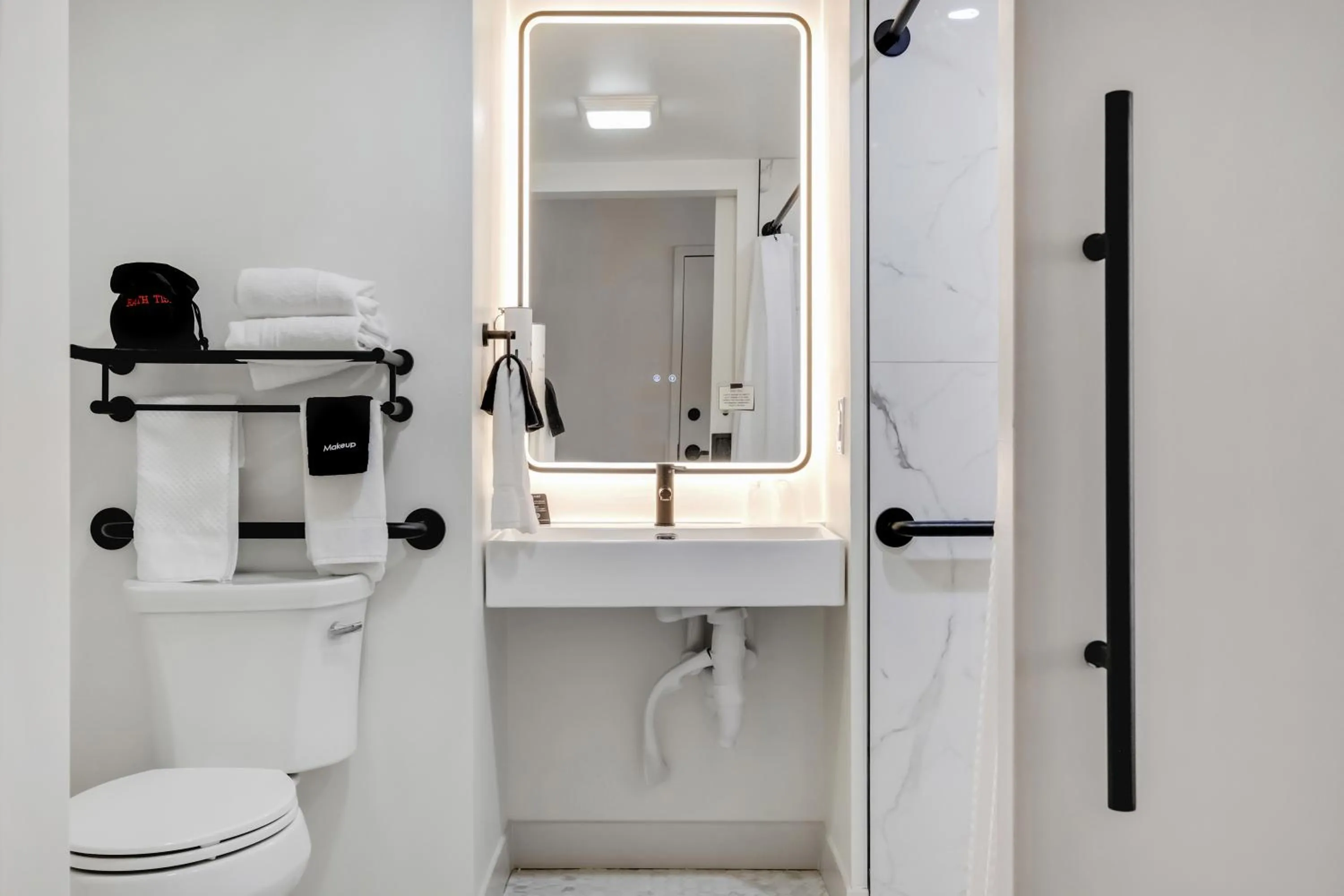 Bathroom in Sleep Inn University