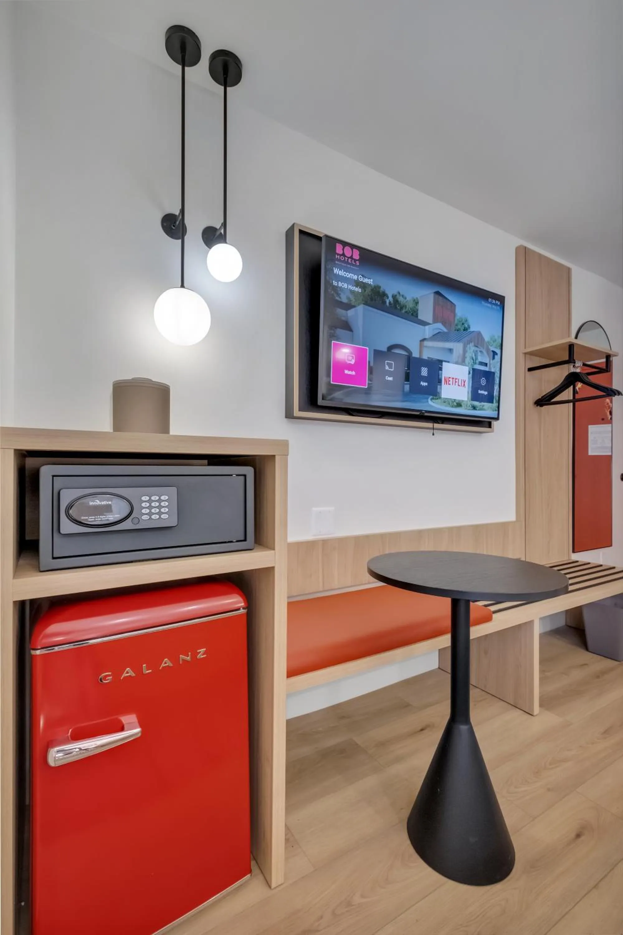 TV and multimedia, TV/Entertainment Center in Sleep Inn University