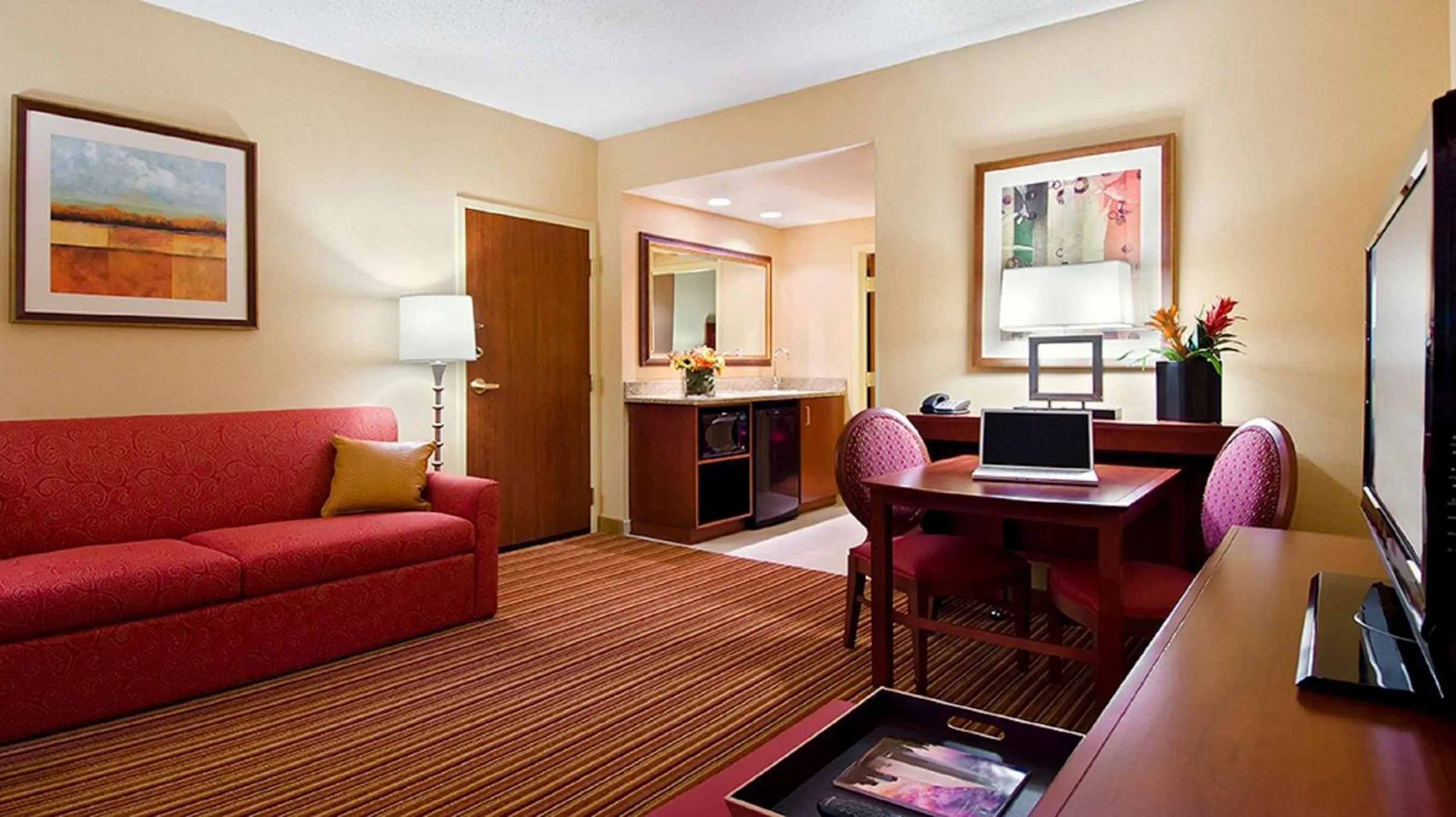 Living room in Embassy Suites Murfreesboro - Hotel & Conference Center