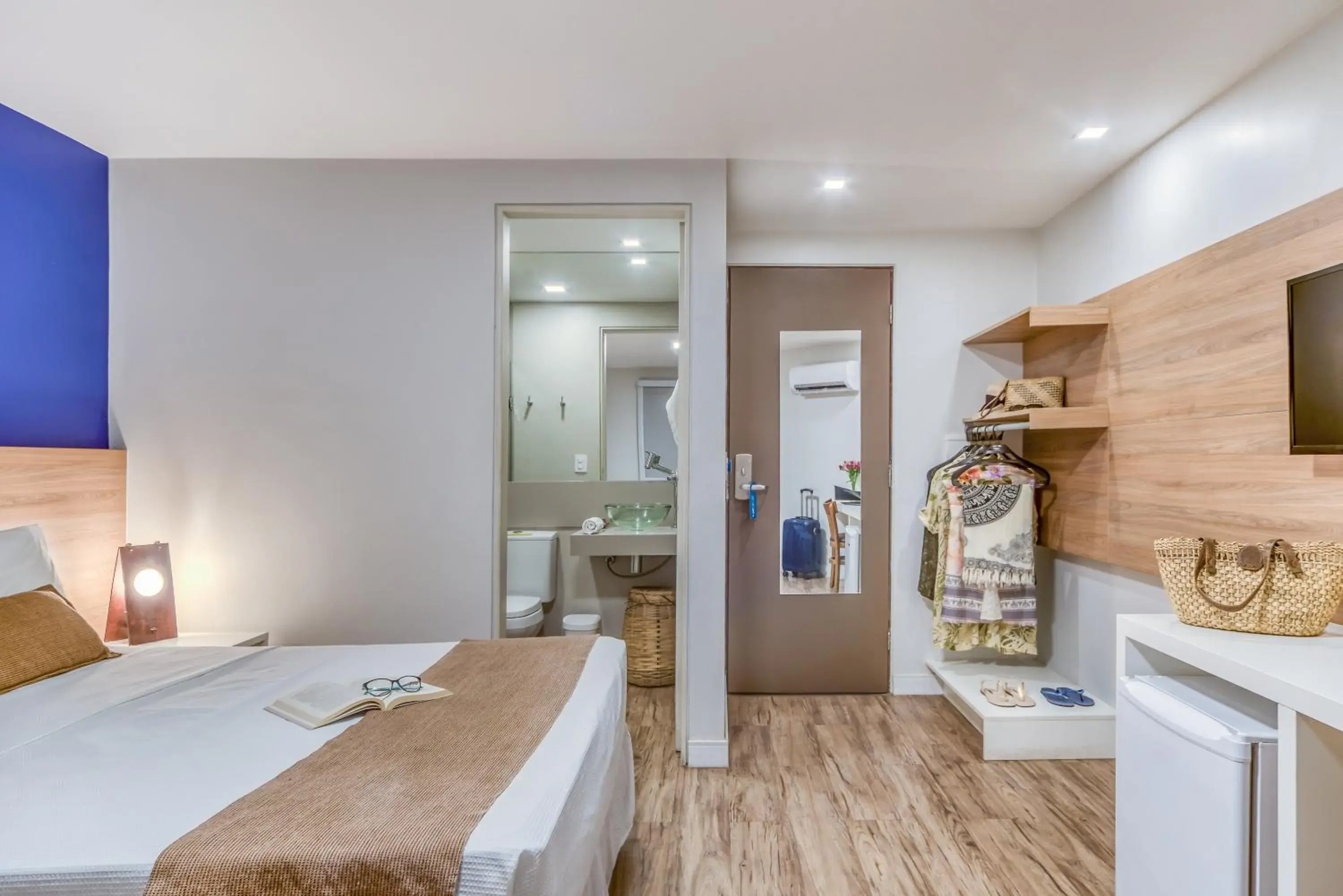 Room with Double Bed - single occupancy in Cais da Praia Hotel Room with Double Bed - single occupancy in Cais da Praia Hotel