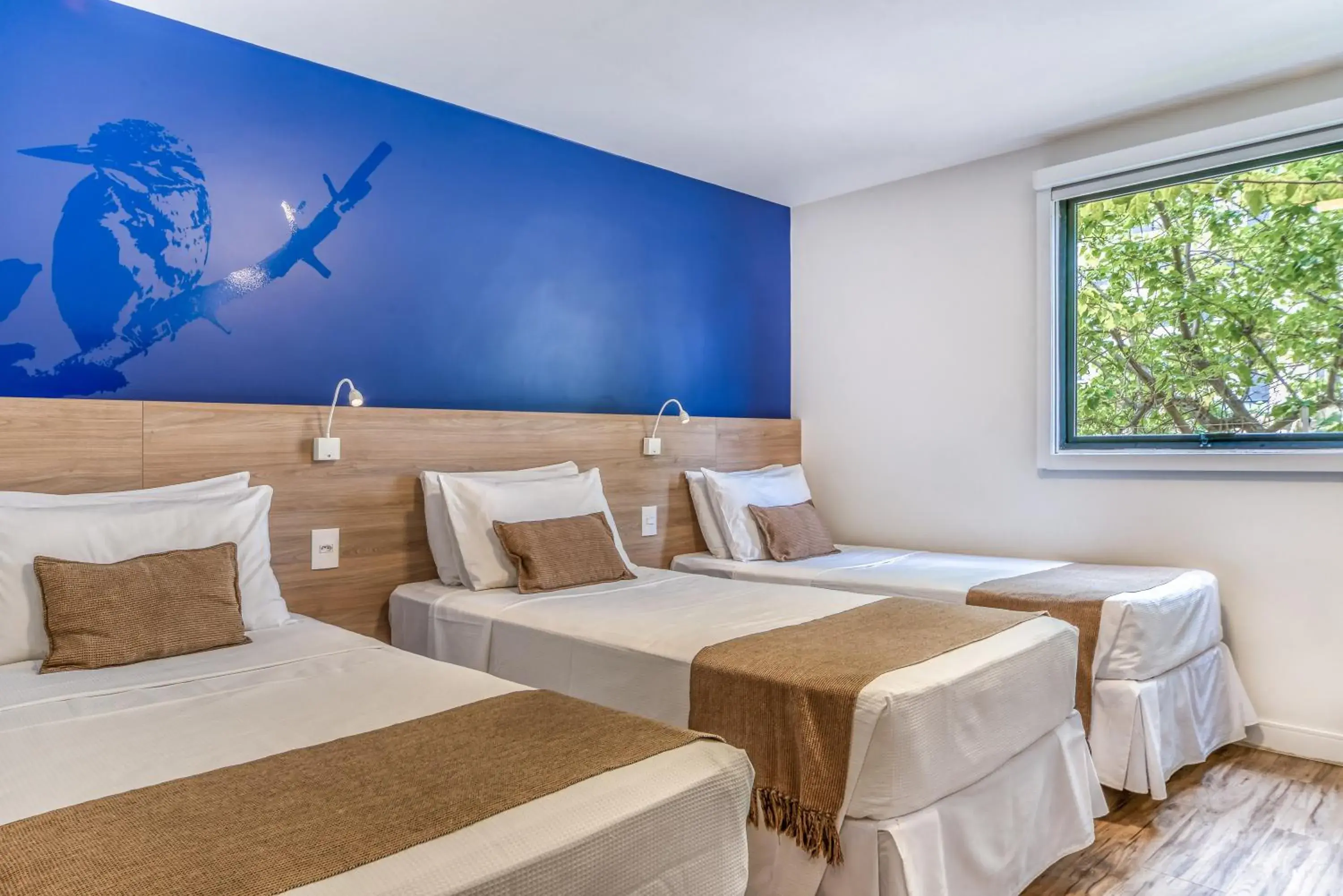 Standard Triple Room - single occupancy in Cais da Praia Hotel Standard Triple Room - single occupancy in Cais da Praia Hotel