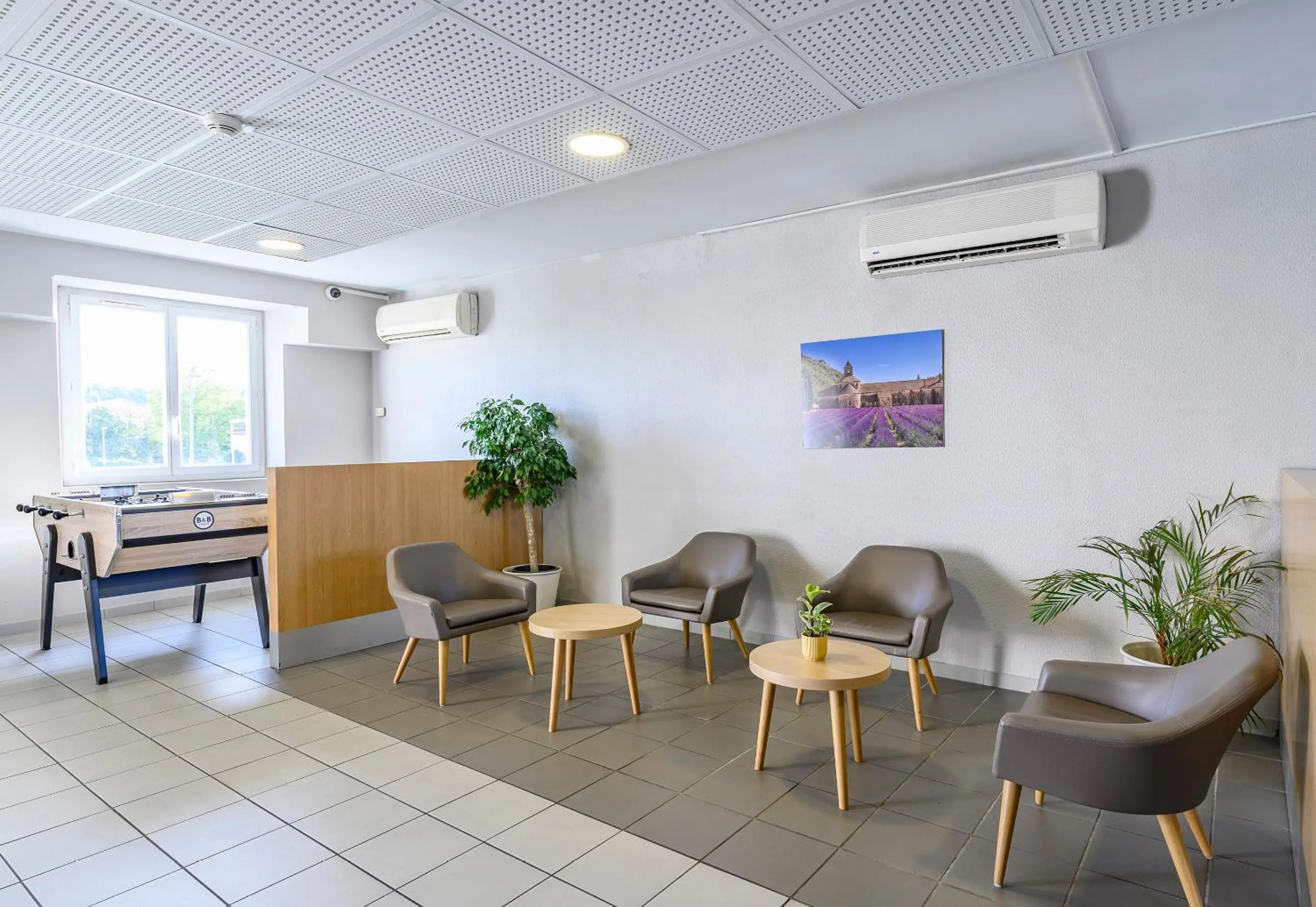 Seating area in B&B HOTEL Orange