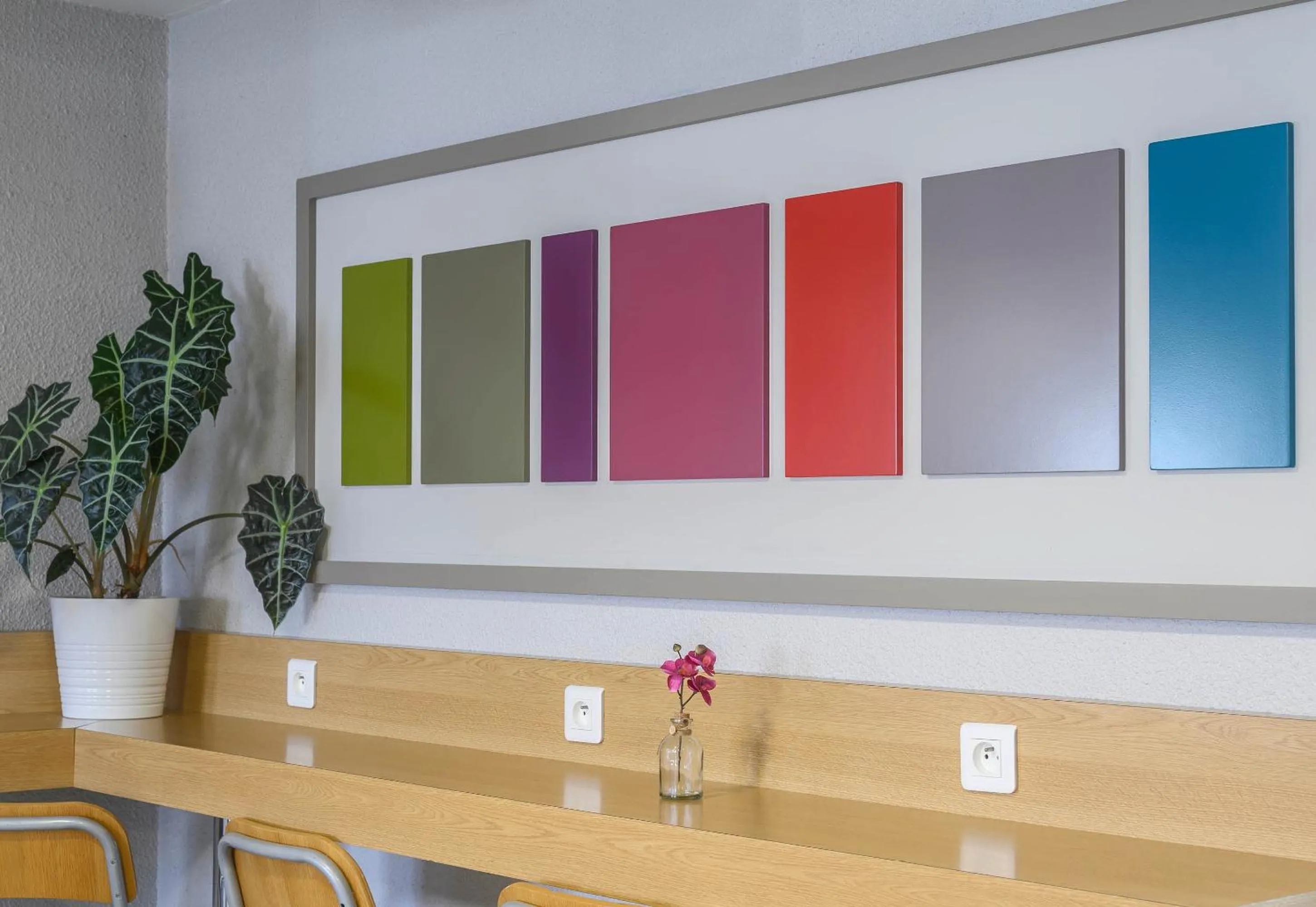 Decorative detail in B&B HOTEL Orange