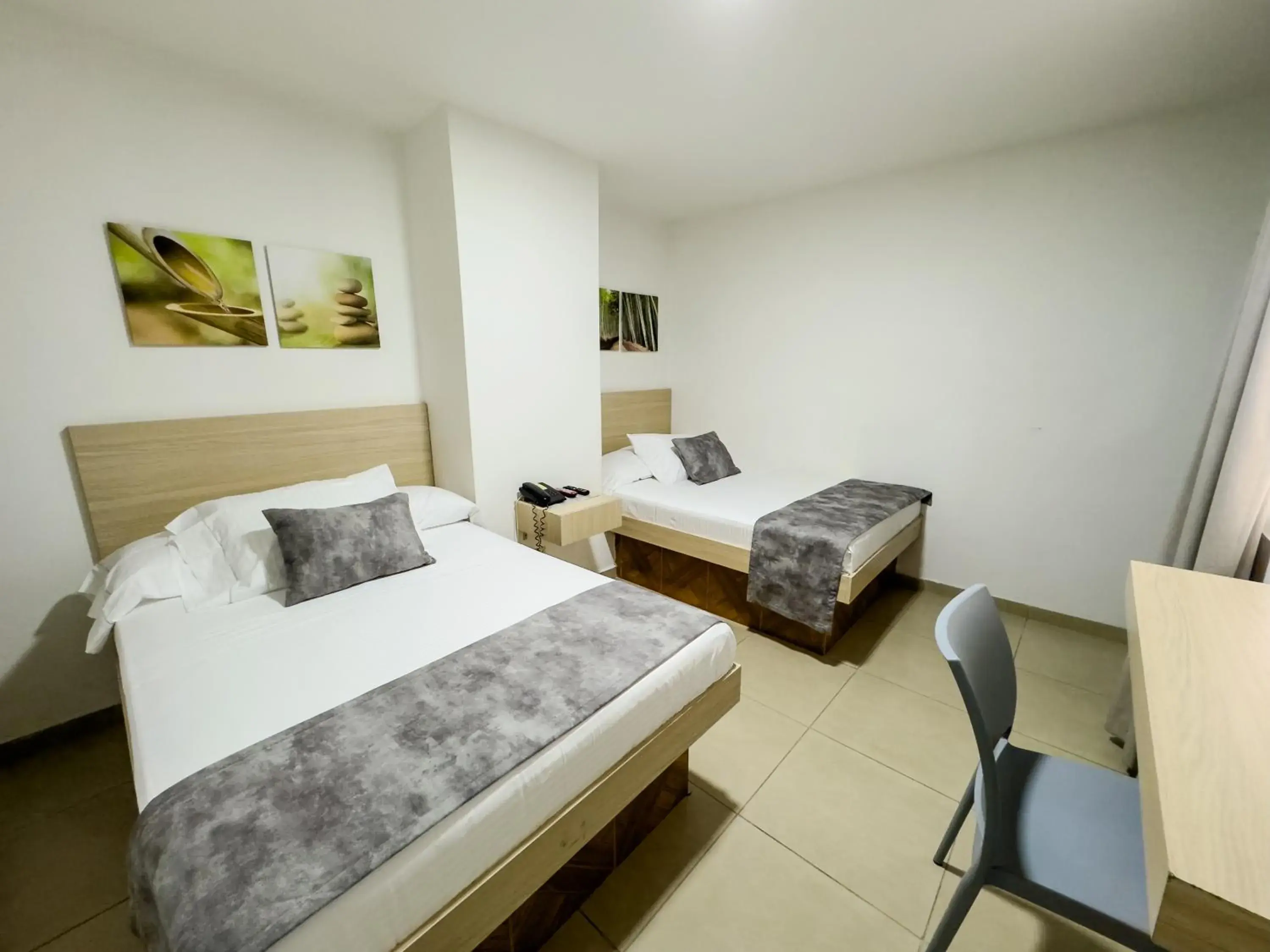 Standard Twin Room - single occupancy in Hotel Alcaravan Medellín Standard Twin Room - single occupancy in Hotel Alcaravan Medellín