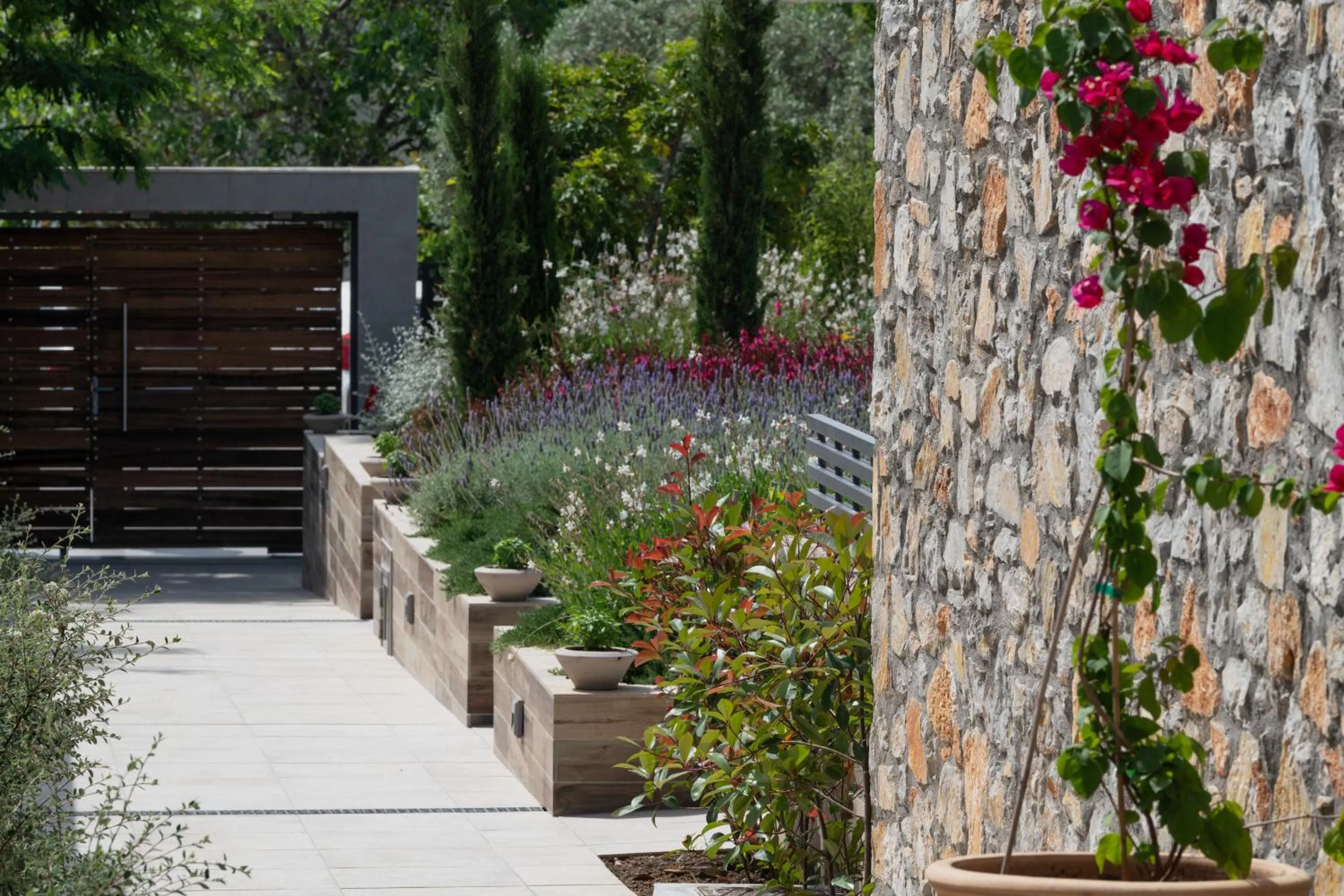 Facade/entrance in KB Ammos