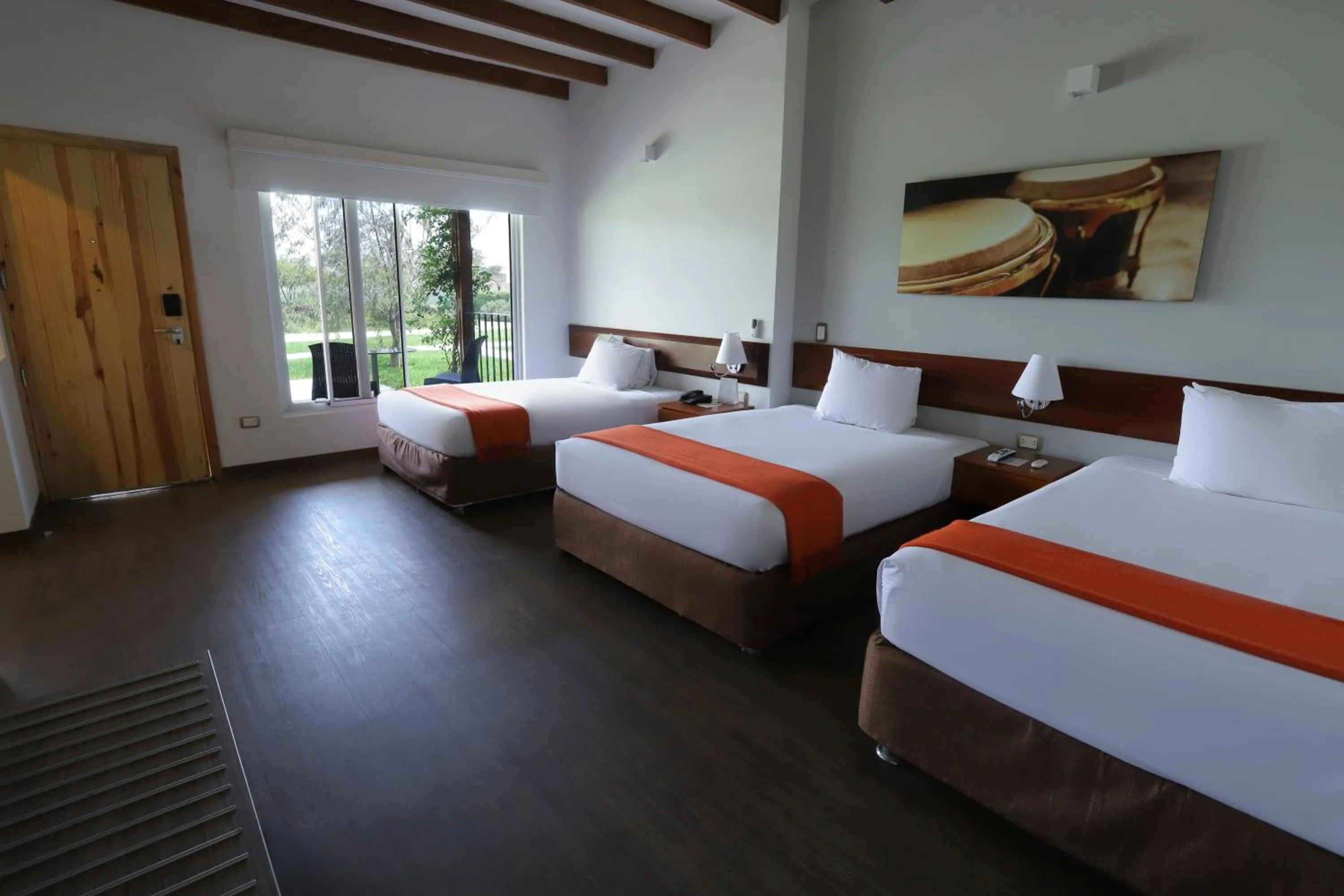 Shower, Bed in Casa Andina Standard Chincha