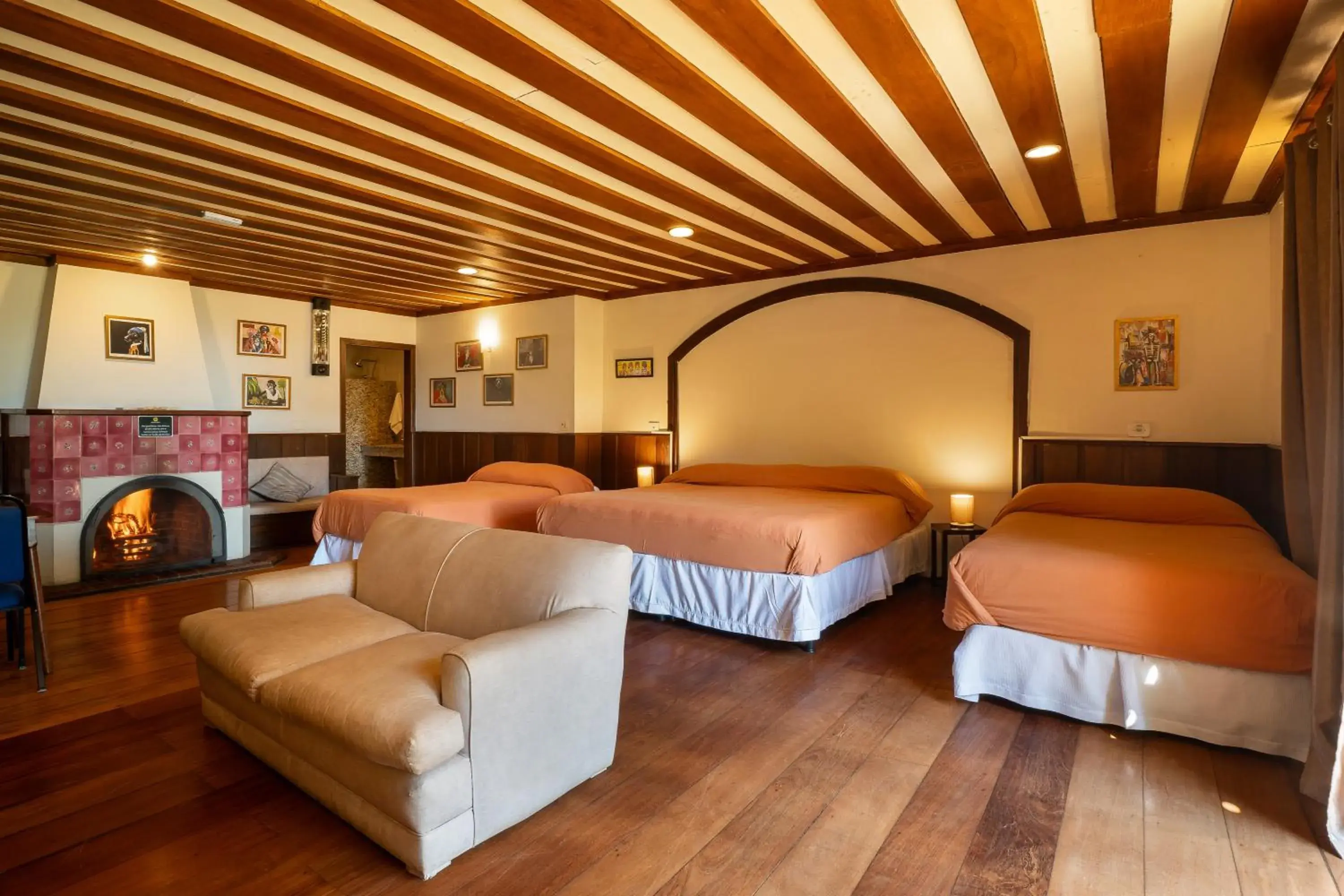 Luxury Quadruple Suite in Surya-Pan Refúgio Hotel - Super Pet Friendly Luxury Quadruple Suite in Surya-Pan Refúgio Hotel - Super Pet Friendly