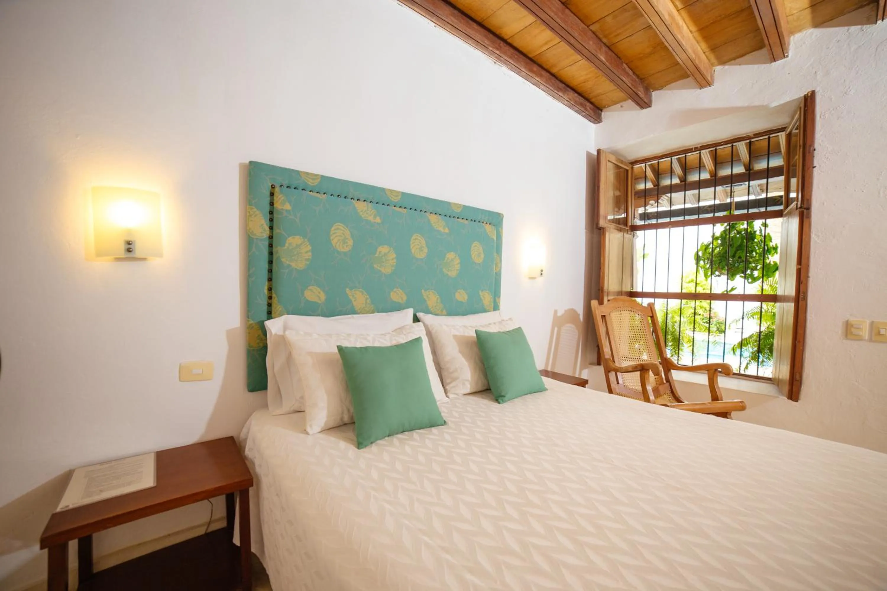 Photo of the whole room, Bed in Bioma Boutique Hotel