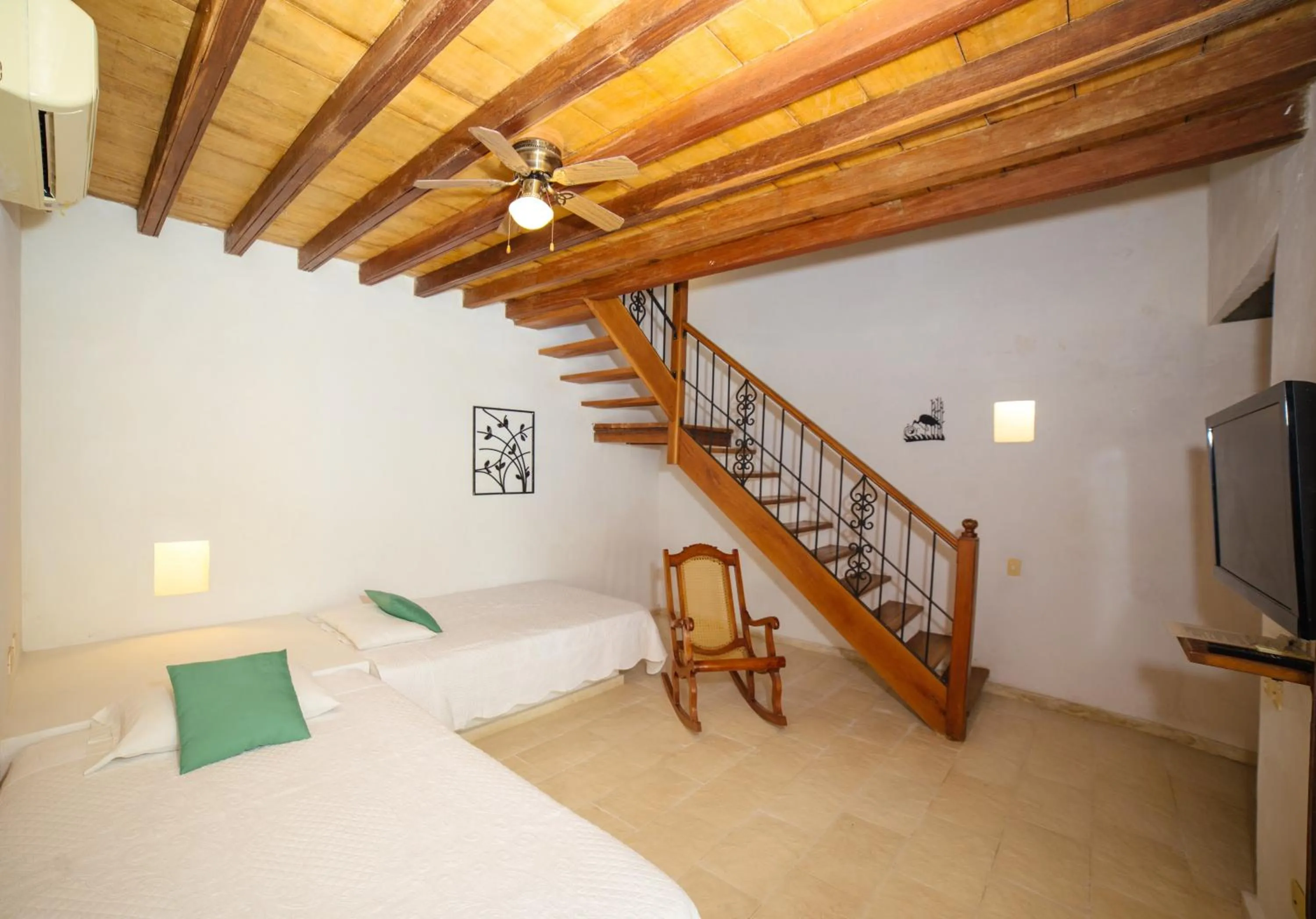 Photo of the whole room, Bed in Bioma Boutique Hotel