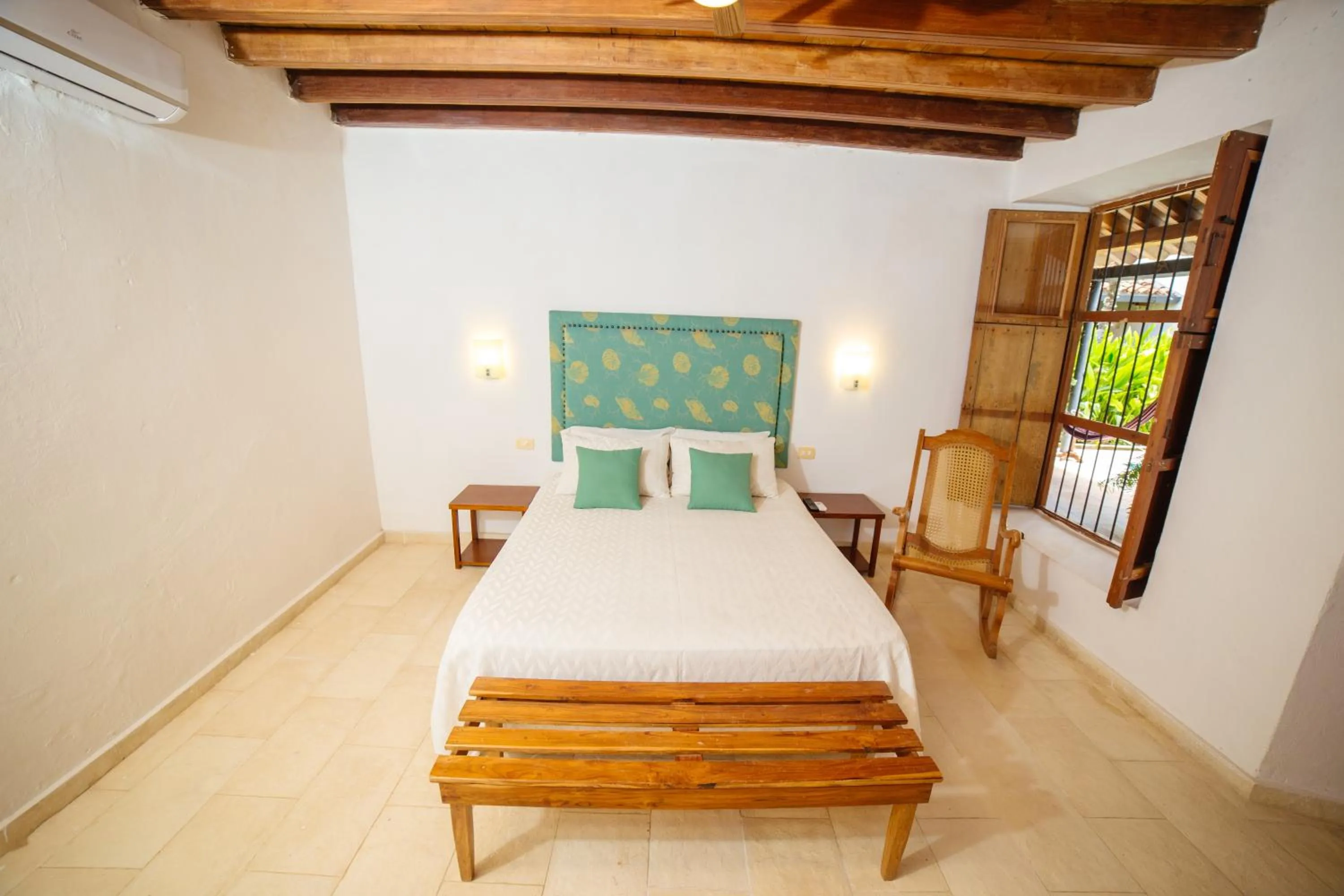 Photo of the whole room, Bed in Bioma Boutique Hotel