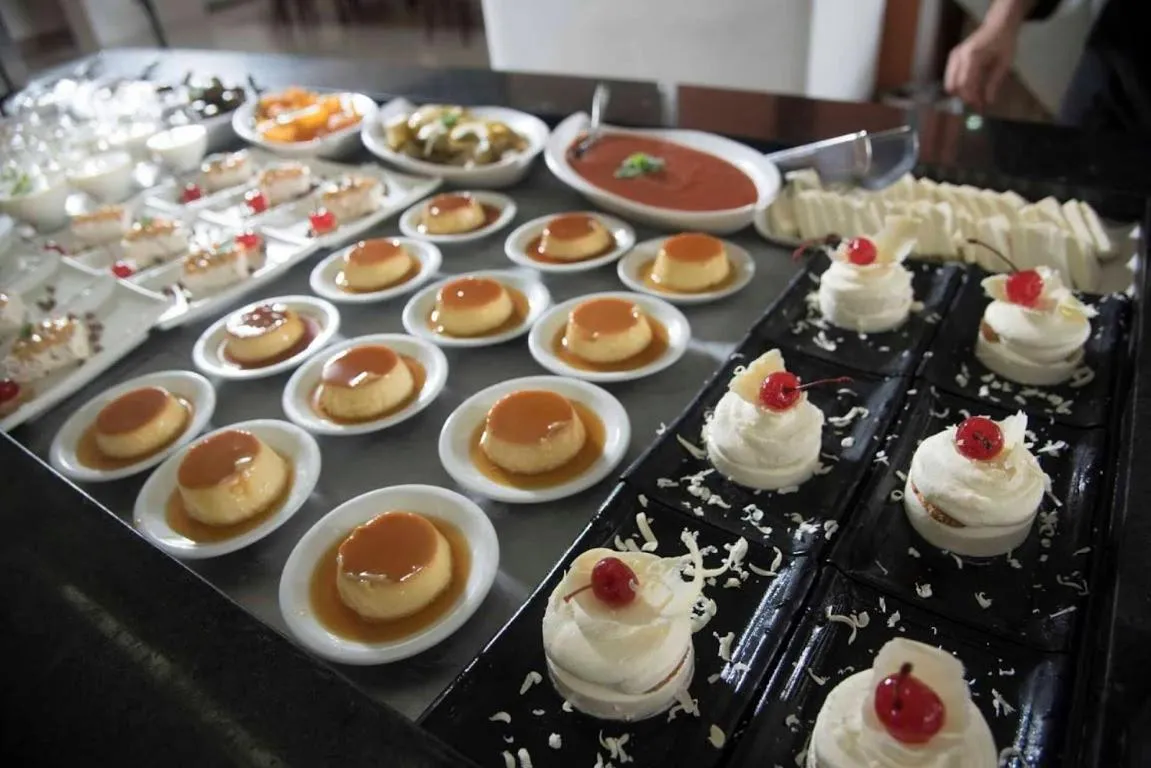 Meals in Tauá Hotel & Convention Caeté