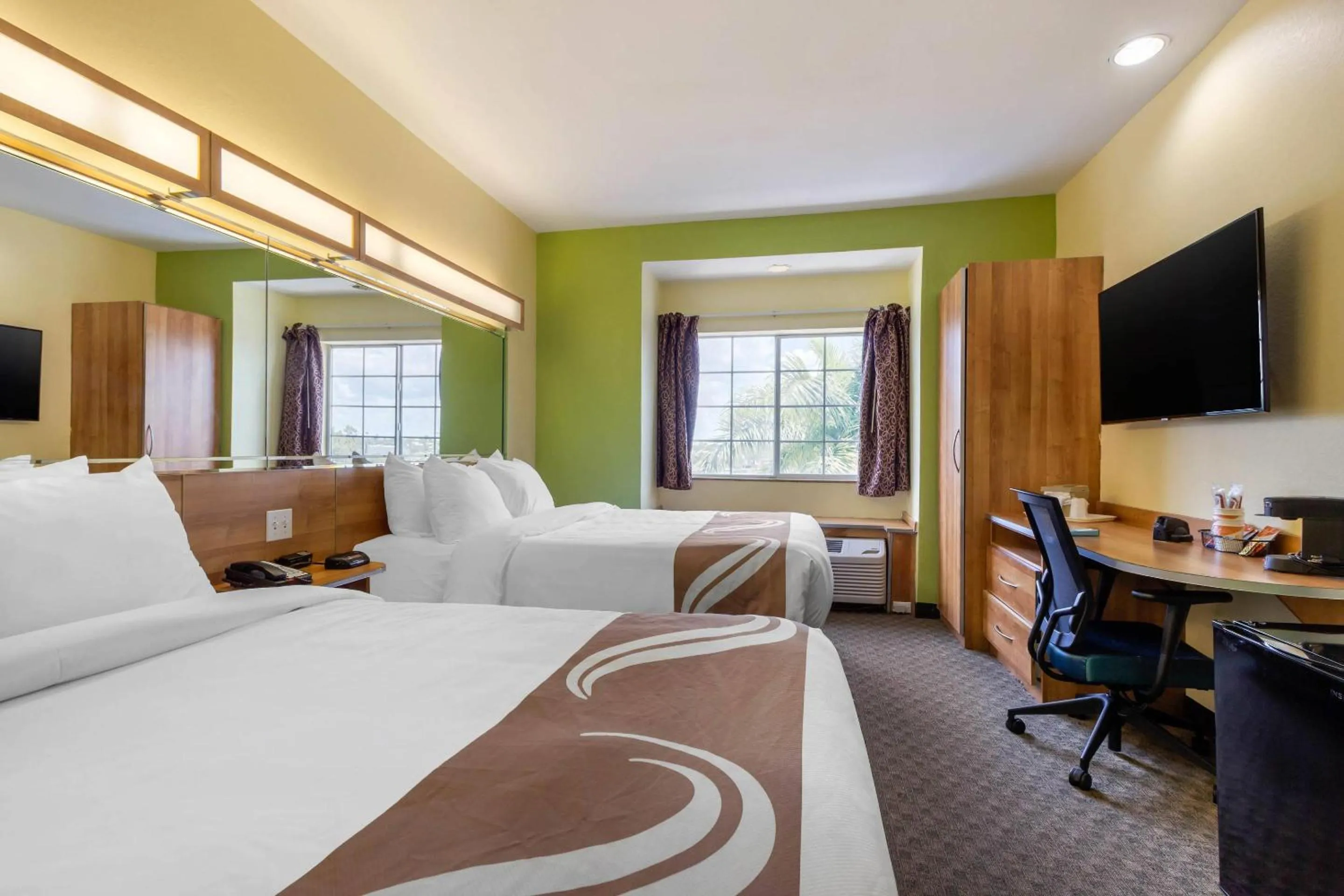 Bedroom, Bed in Quality Inn & Suites Lehigh Acres Fort Myers