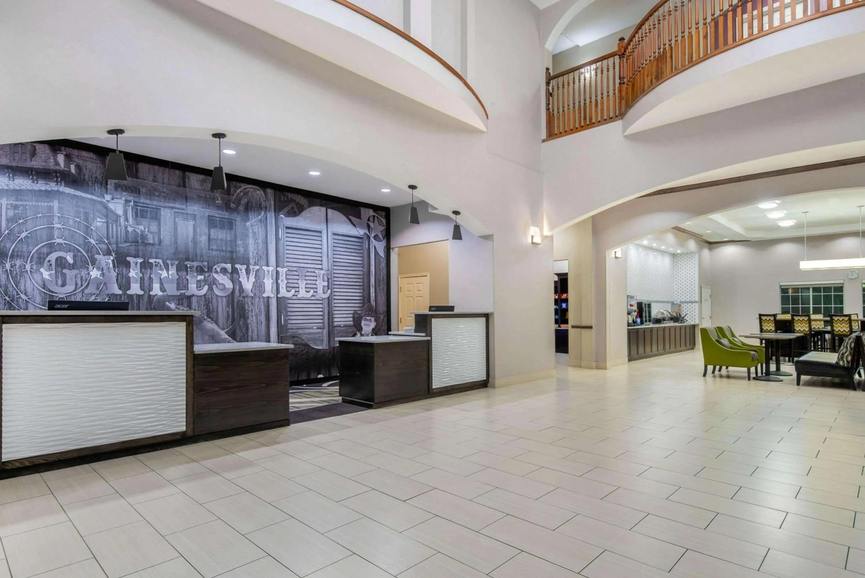 Lobby or reception in La Quinta by Wyndham Gainesville