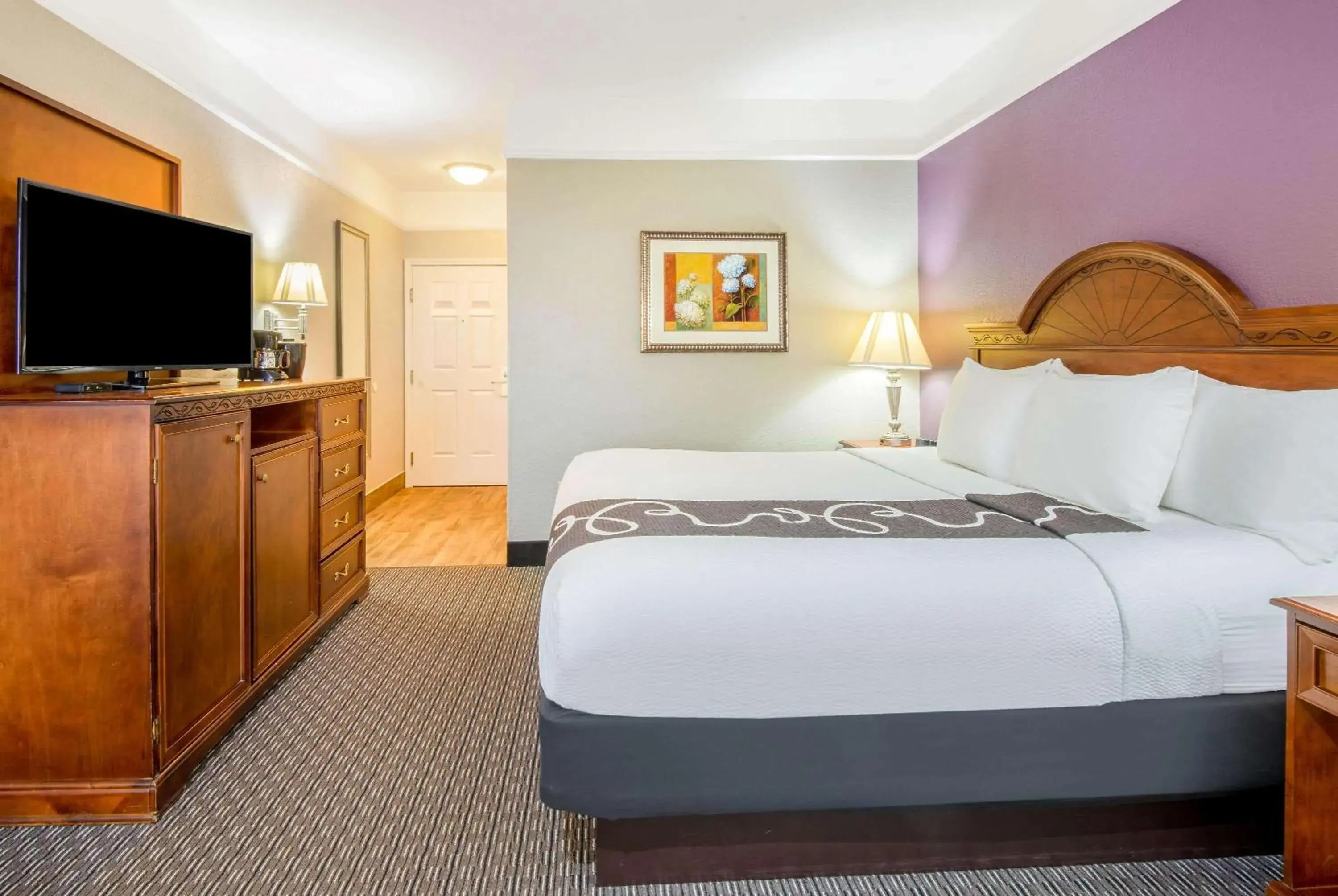 King Suite - Non-Smoking in La Quinta by Wyndham Gainesville King Suite - Non-Smoking in La Quinta by Wyndham Gainesville