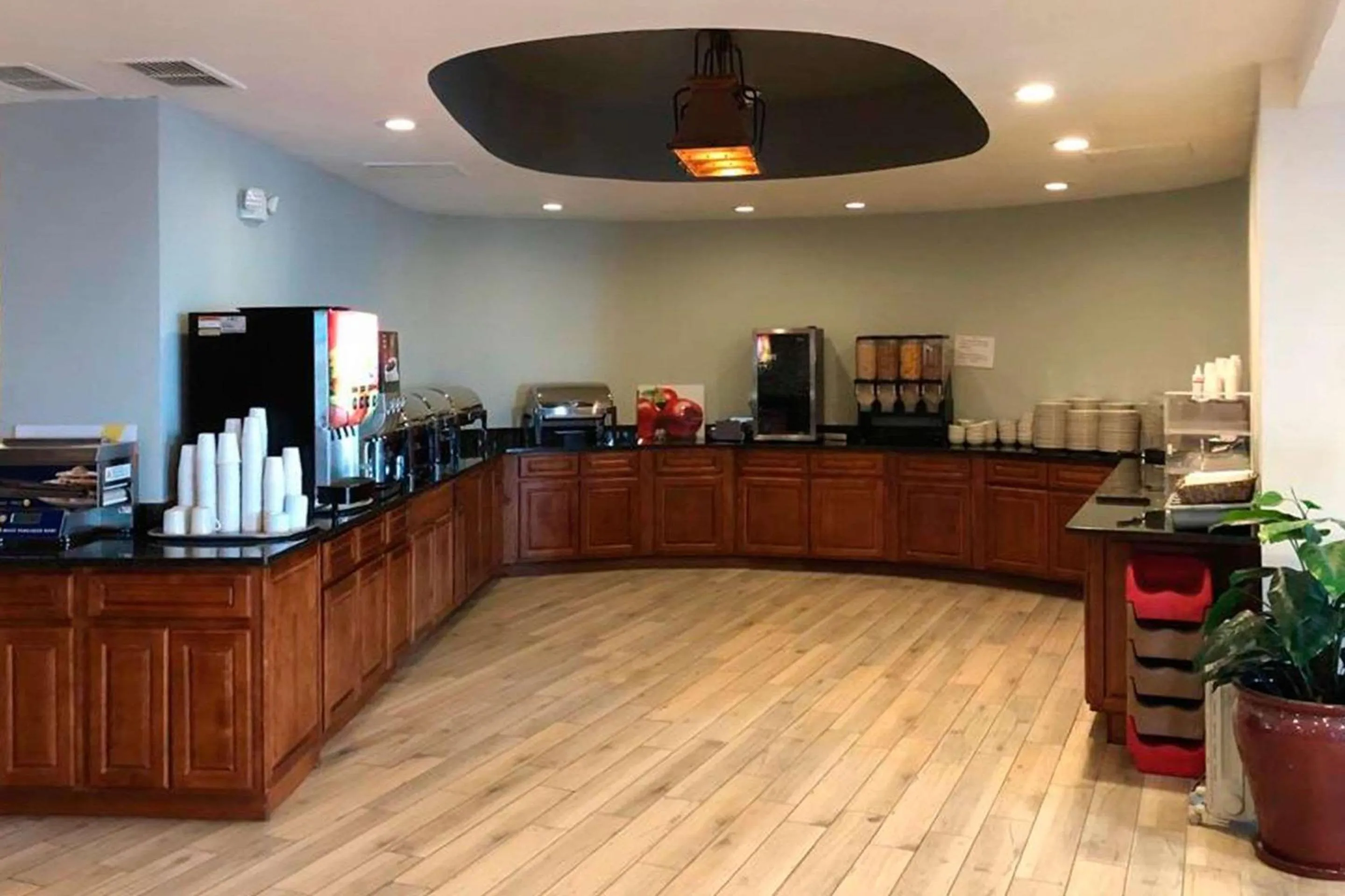 Breakfast, Restaurant/Places to Eat in Clarion Hotel Denver Central