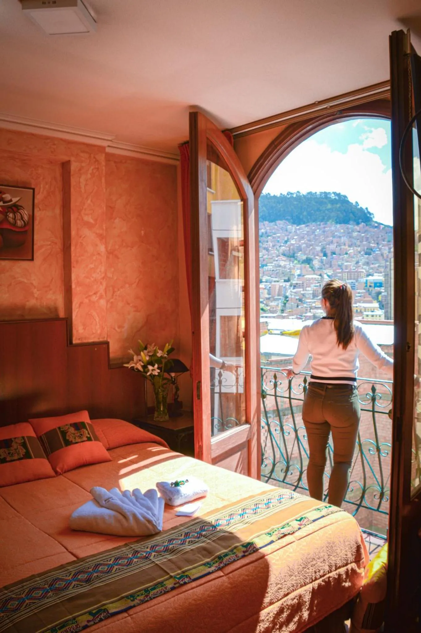 Balcony/Terrace, Bed in Hotel Las Brisas Centro
