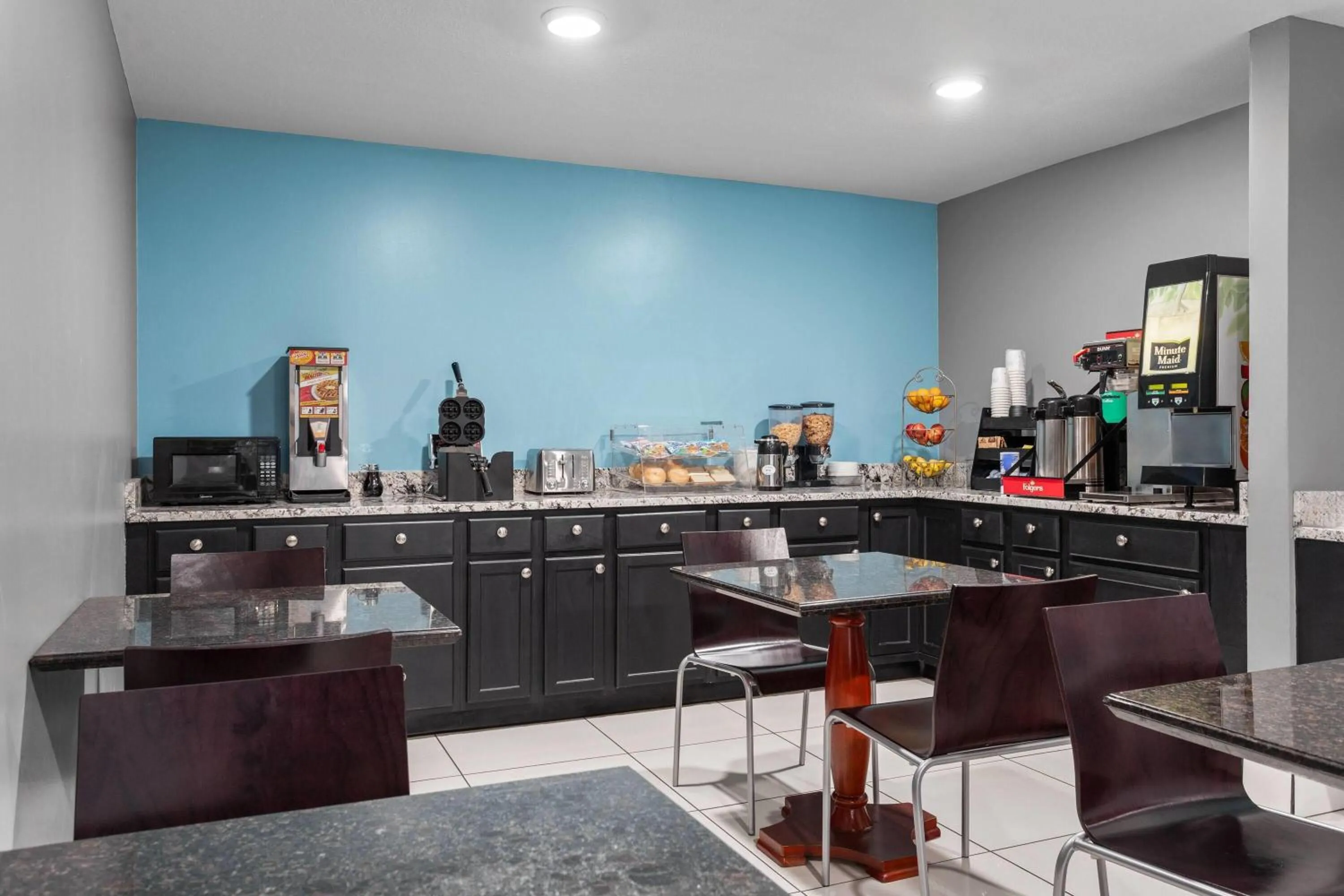 Breakfast in Days Inn by Wyndham Phoenix West