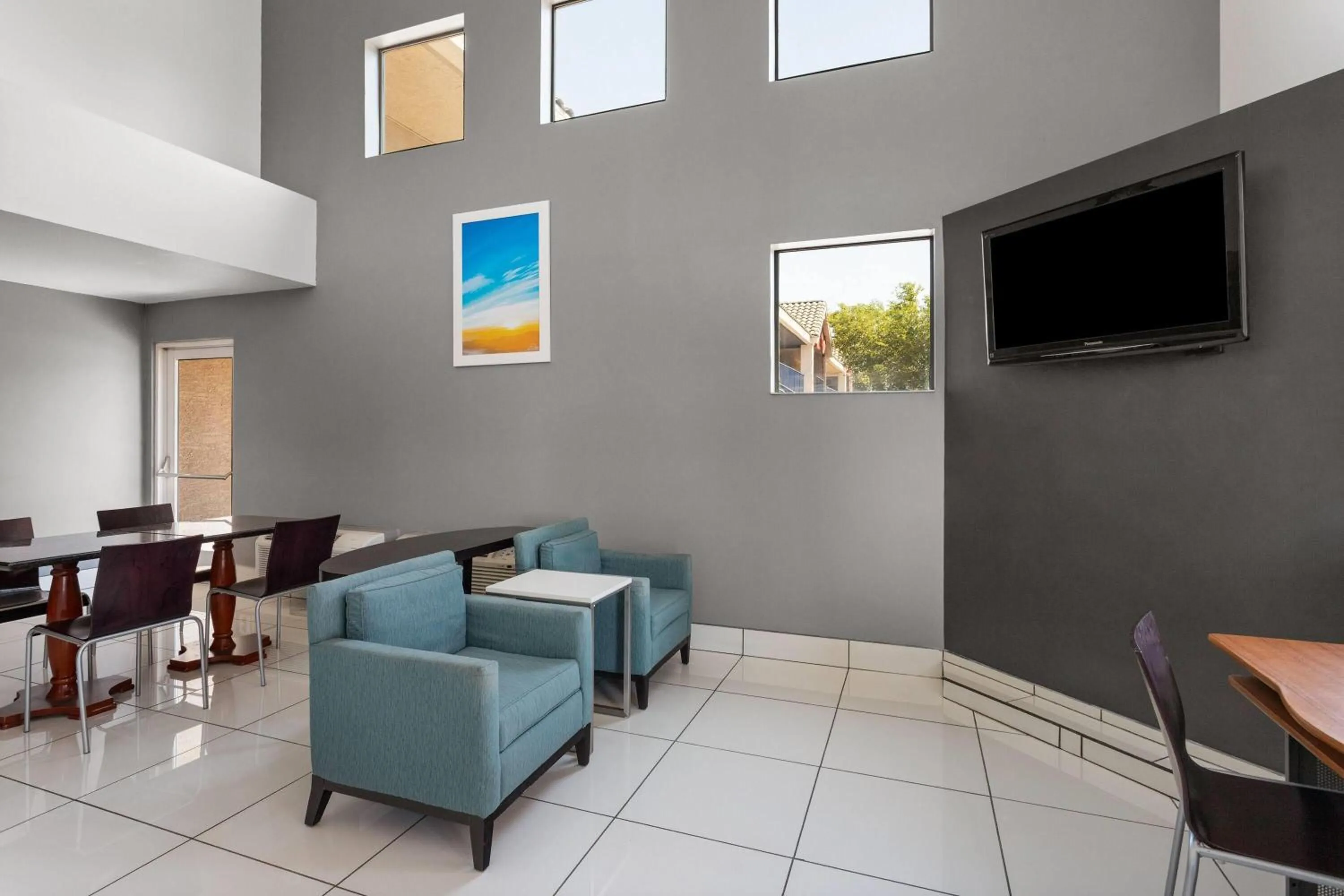 Lobby or reception in Days Inn by Wyndham Phoenix West