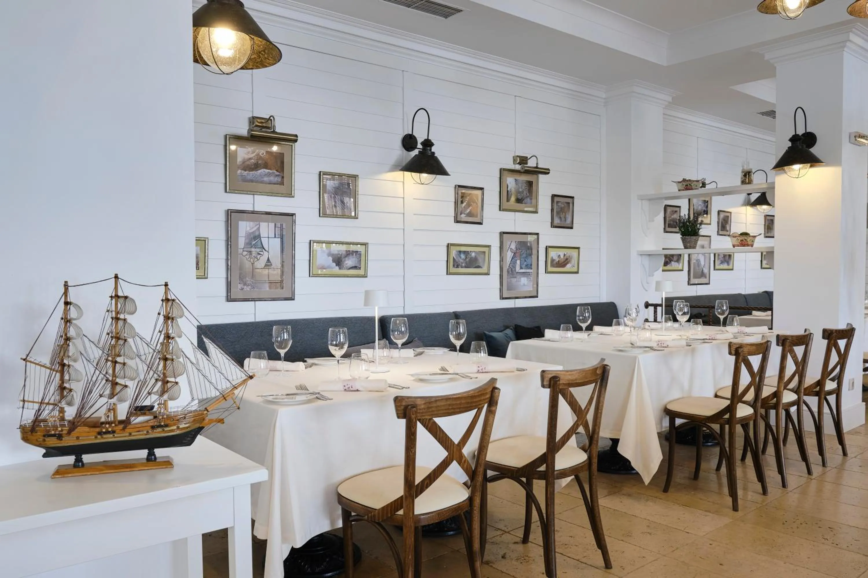 Restaurant/places to eat in Santa Marina Holiday Village