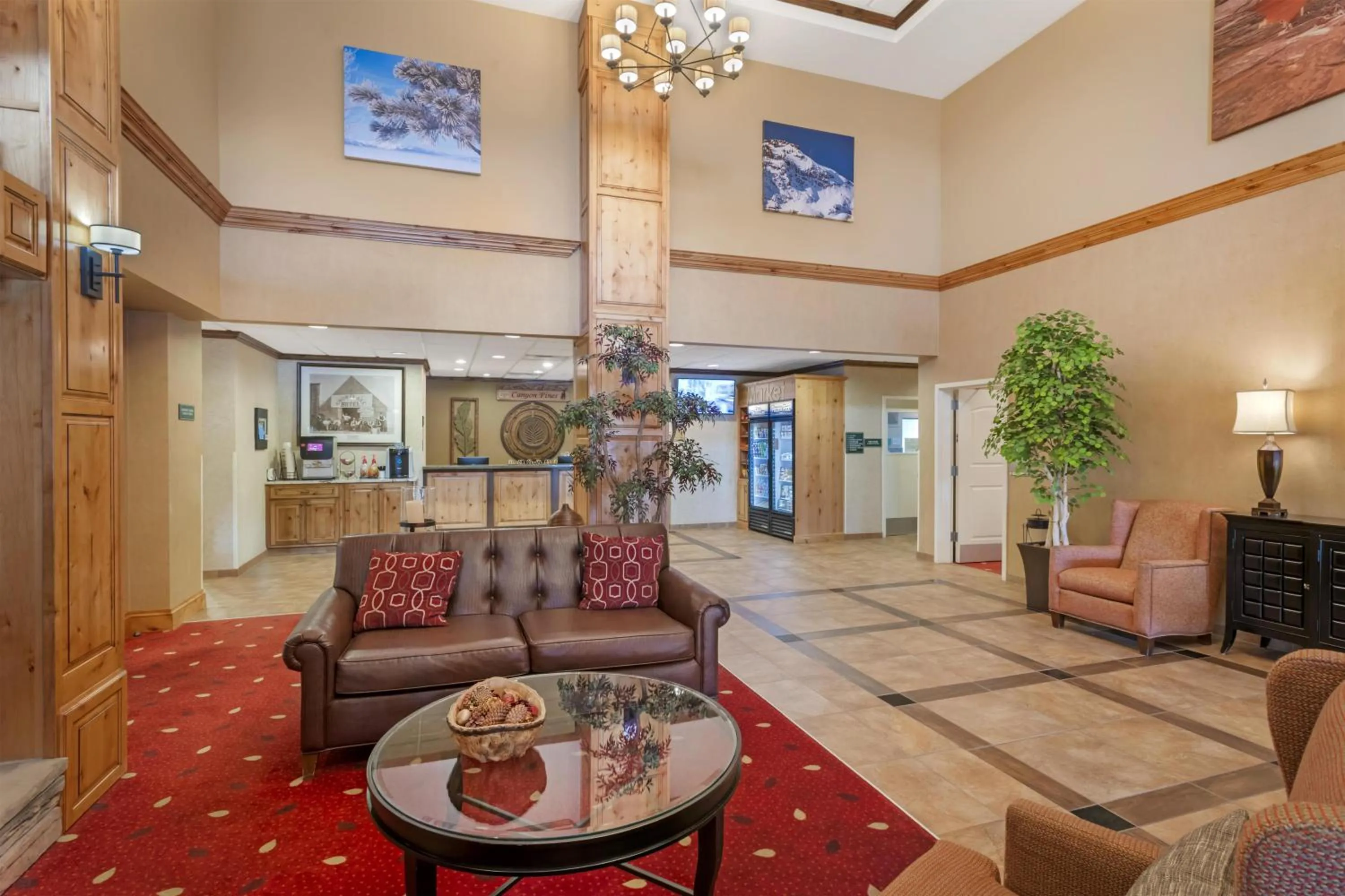 Lobby or reception in Best Western Plus Canyon Pines