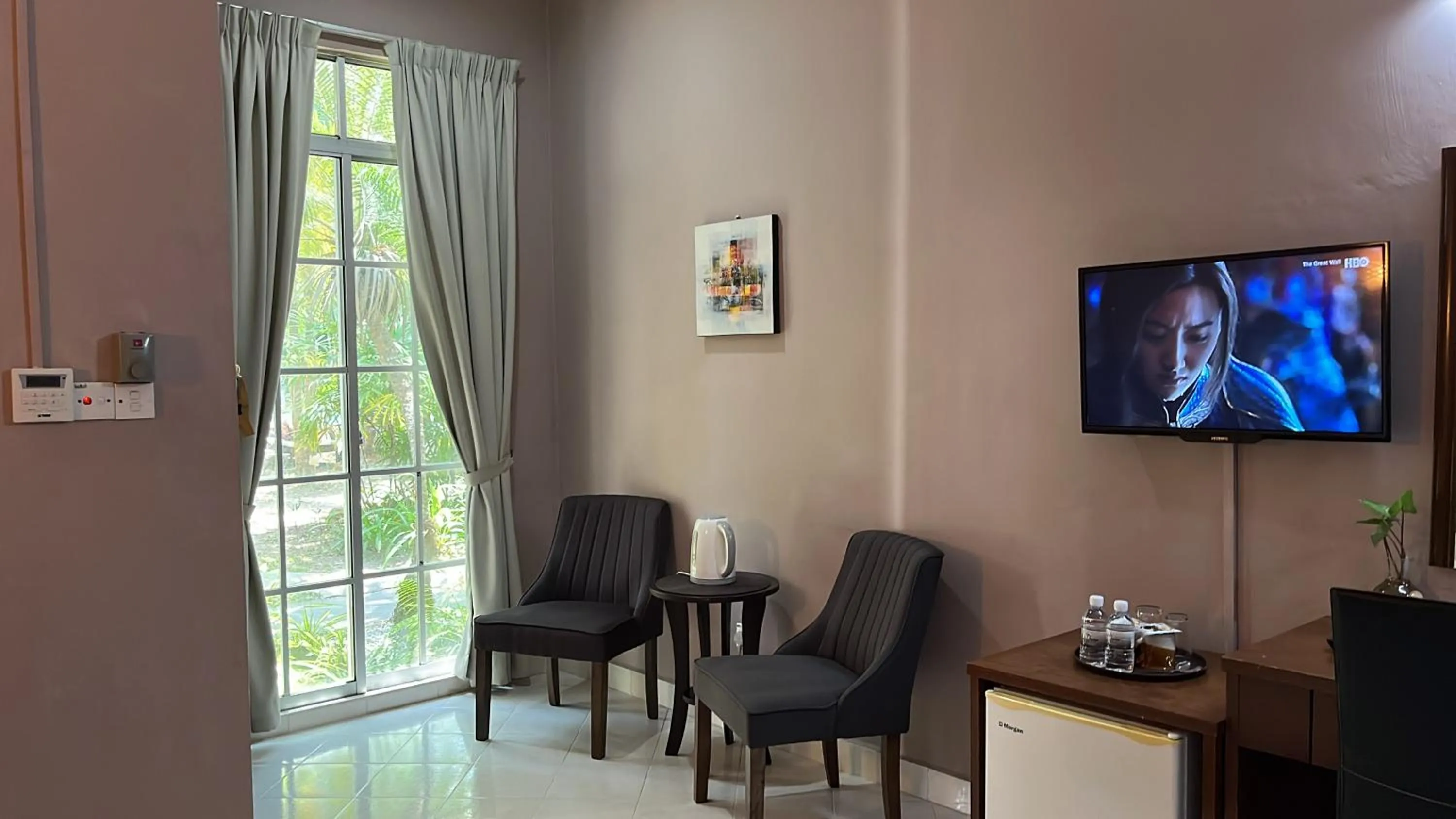 Living room in White Lodge