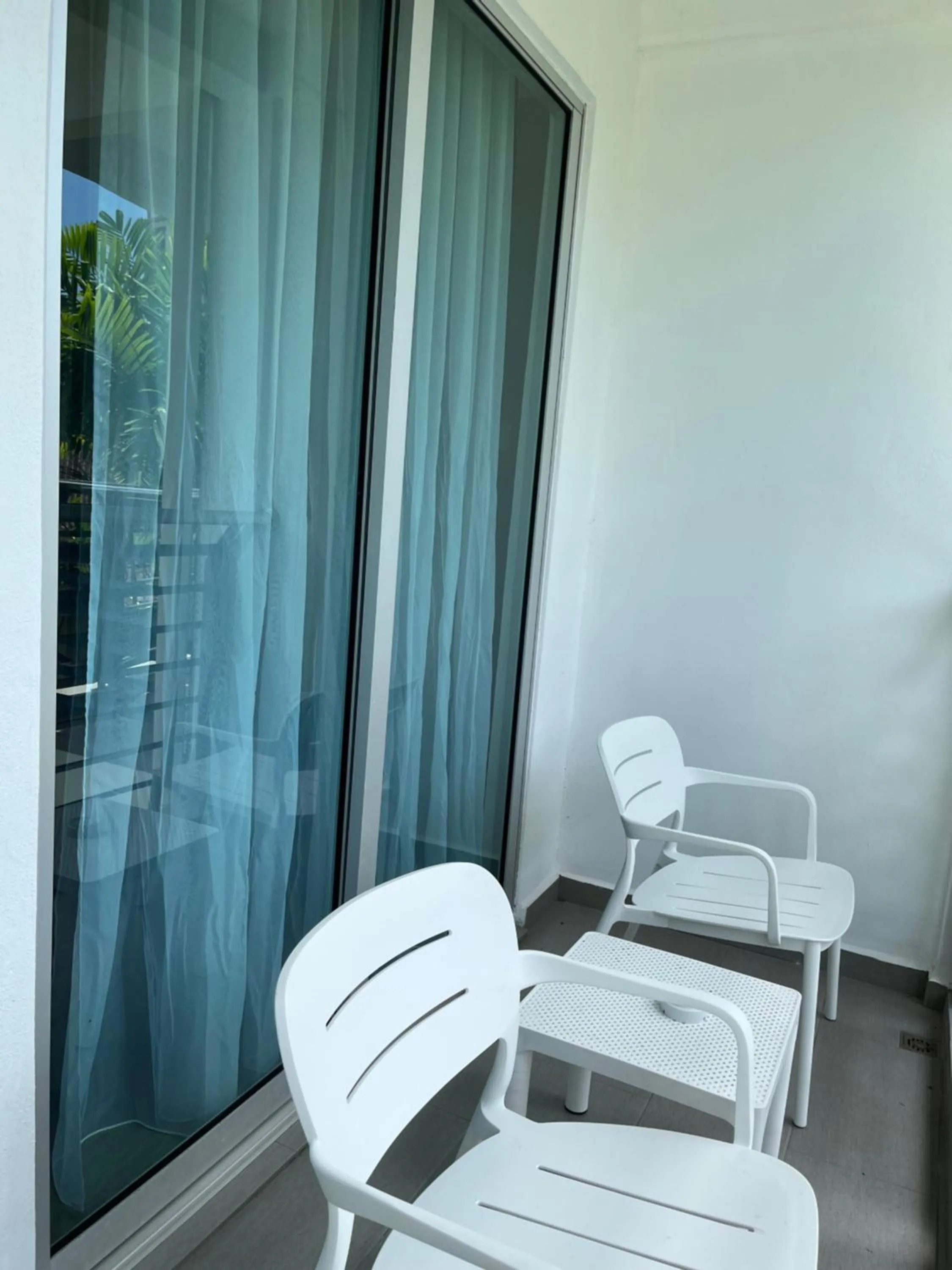 Living room in White Lodge