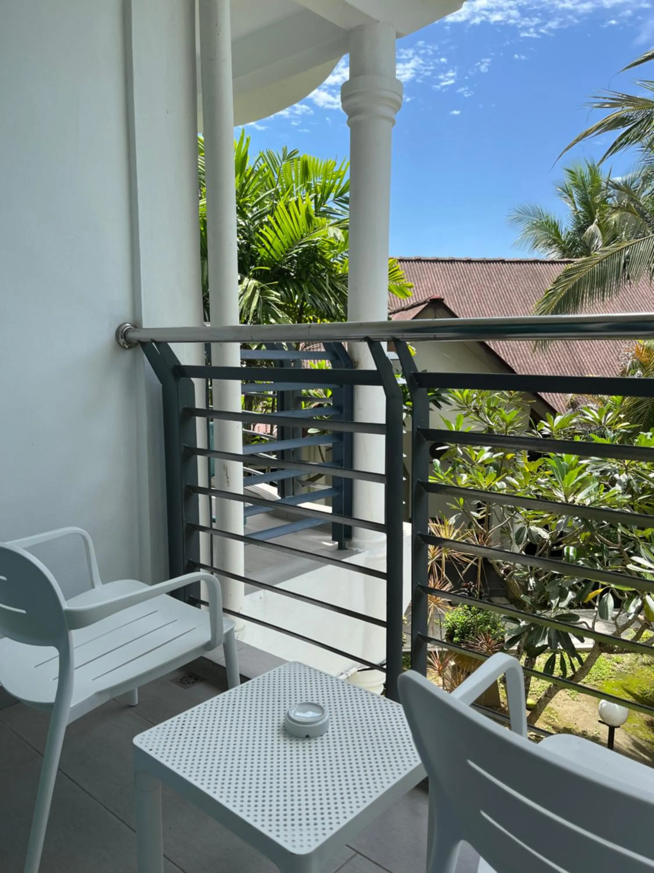 Living room in White Lodge