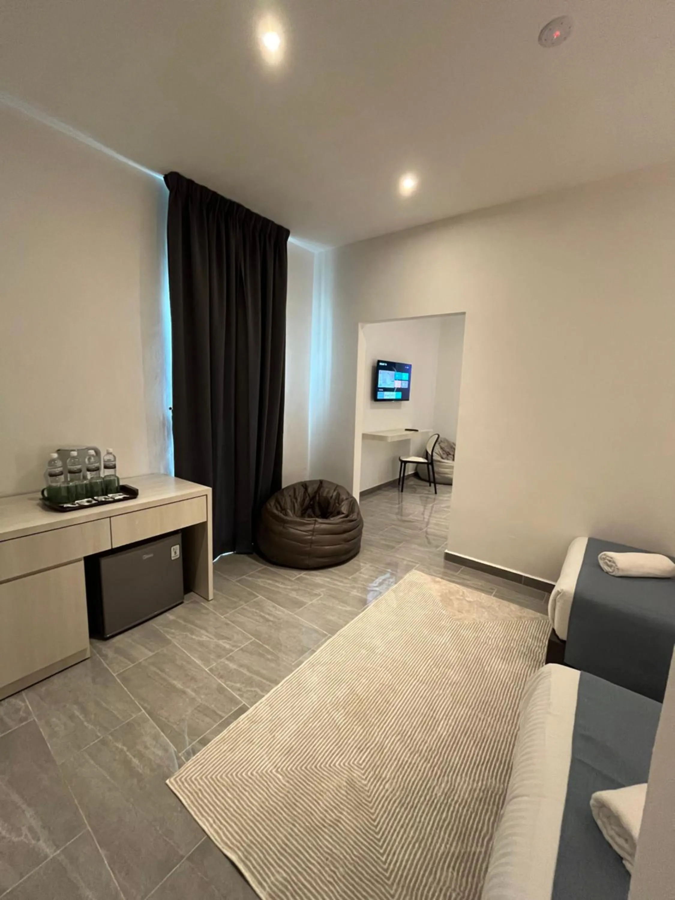 Seating area in White Lodge