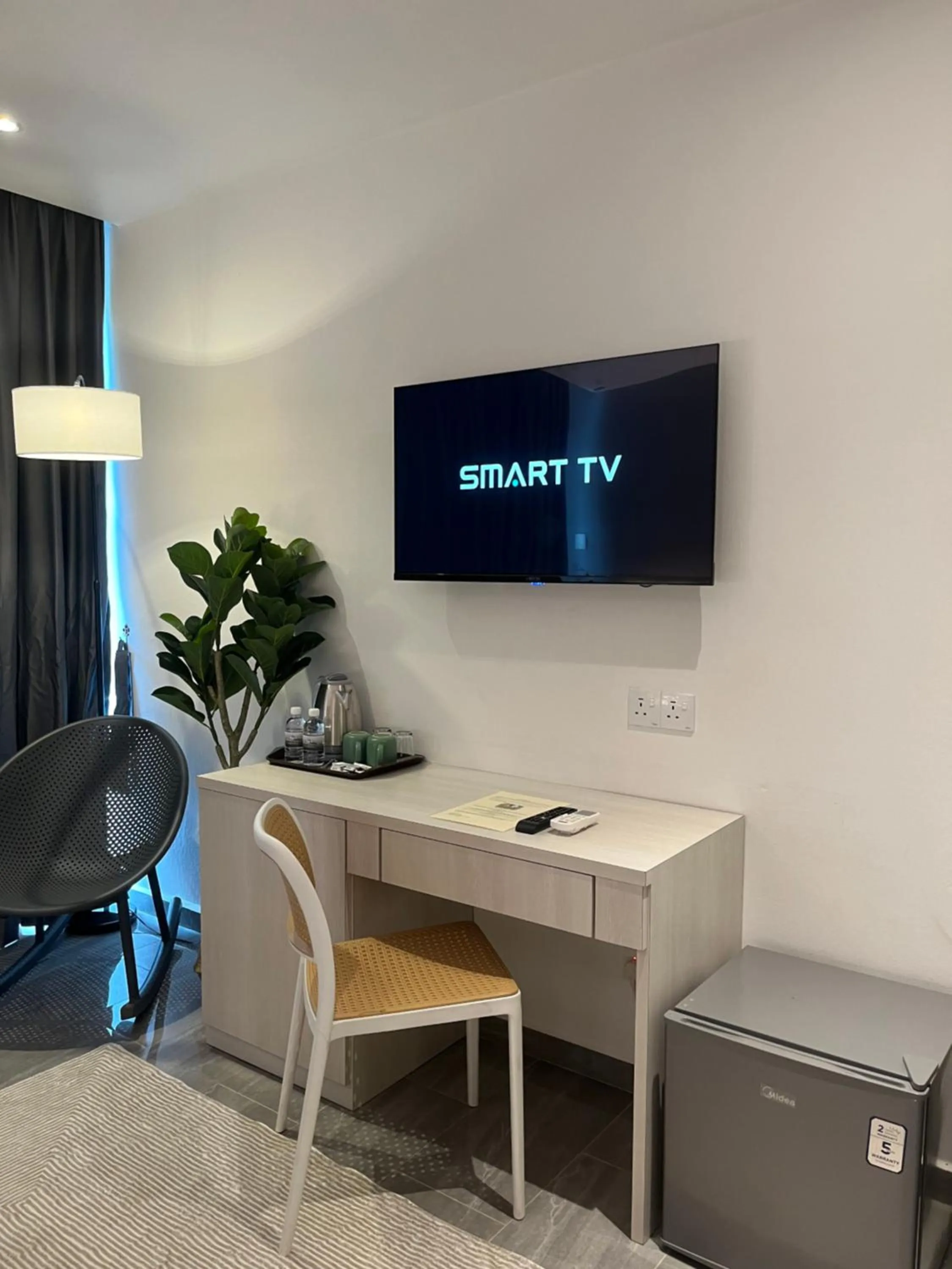 Seating area in White Lodge