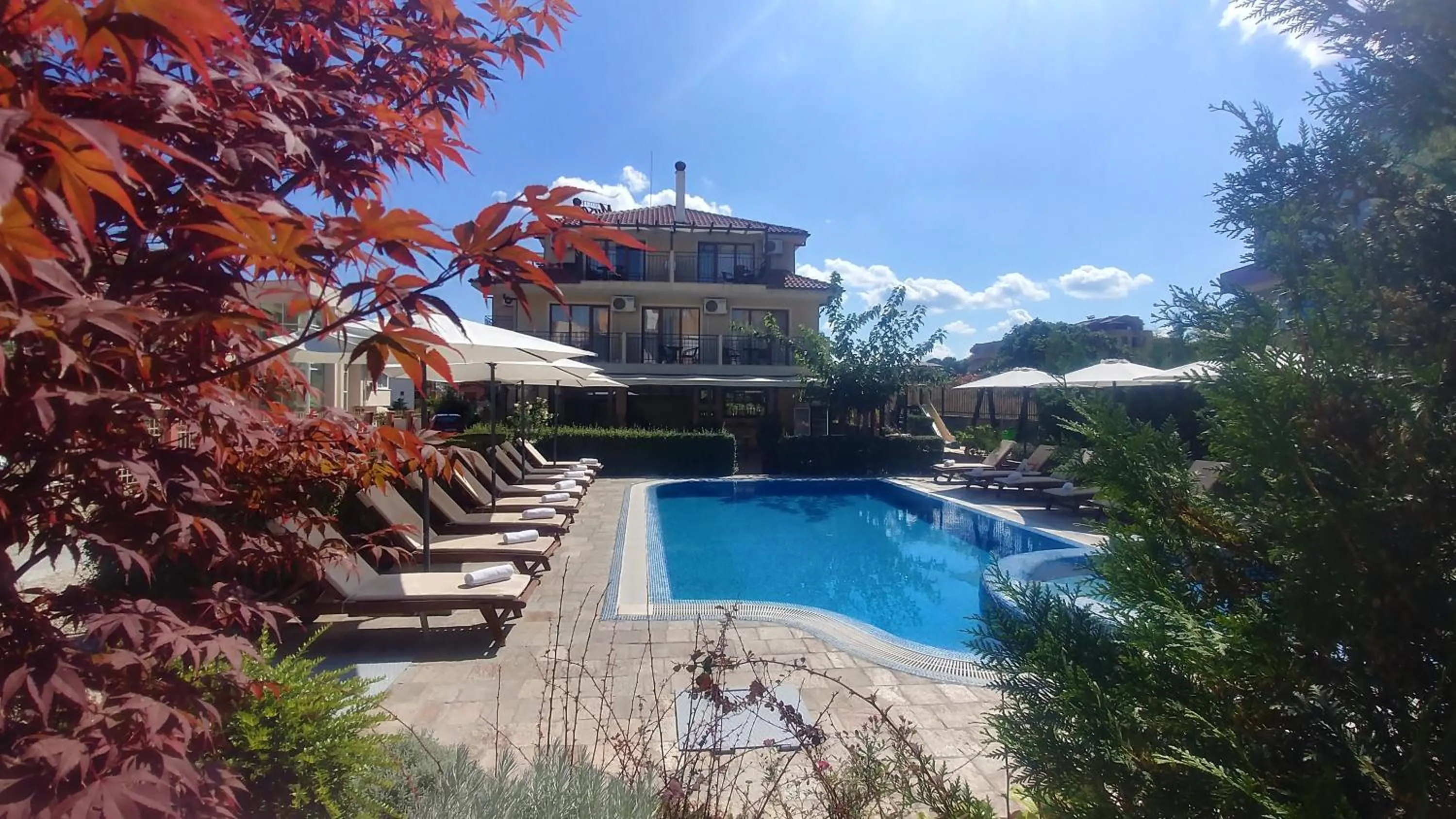 Facade/entrance in Family Hotel Muses