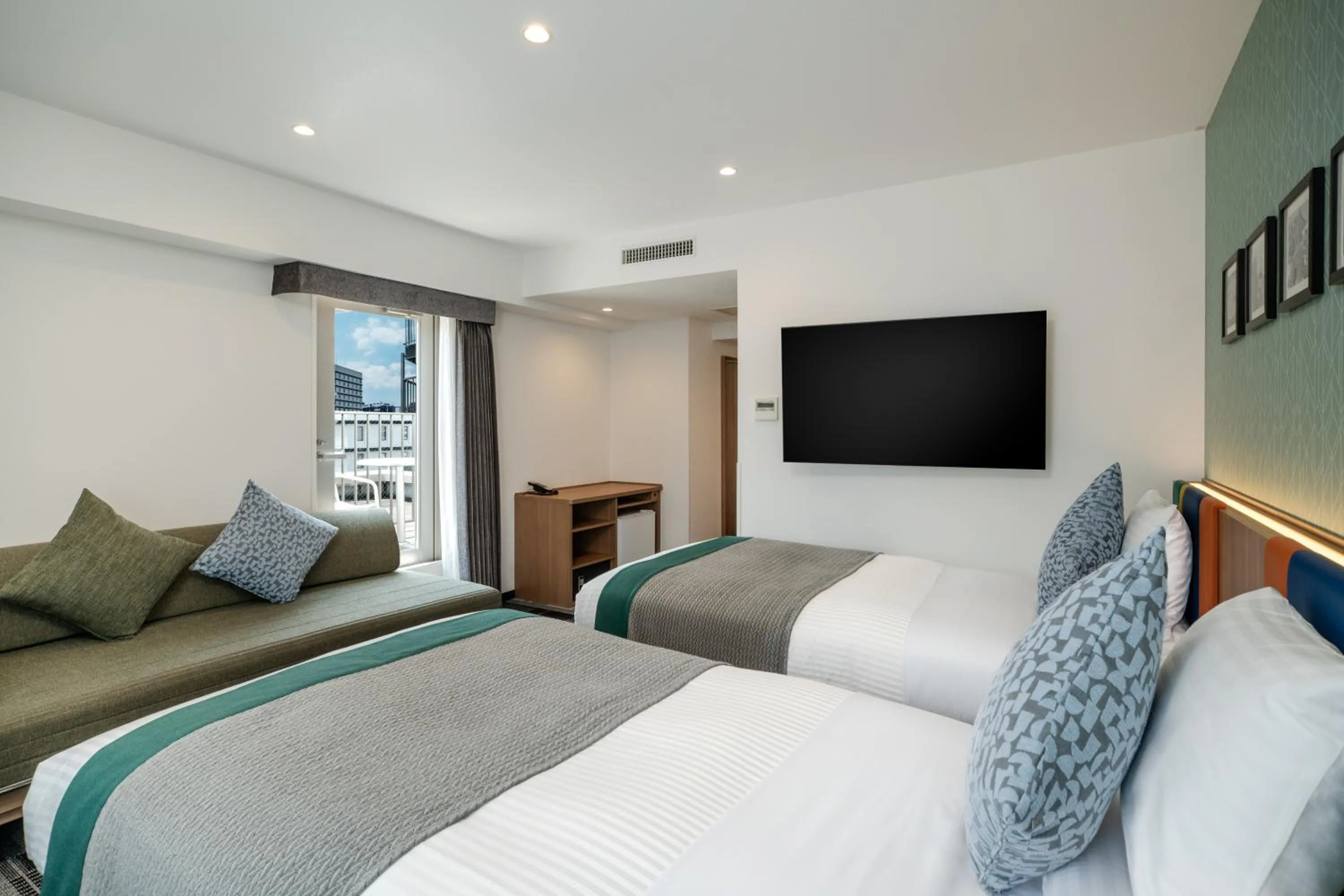 Photo of the whole room, Bed in HOTEL MYSTAYS Fukuoka Tenjin Minami