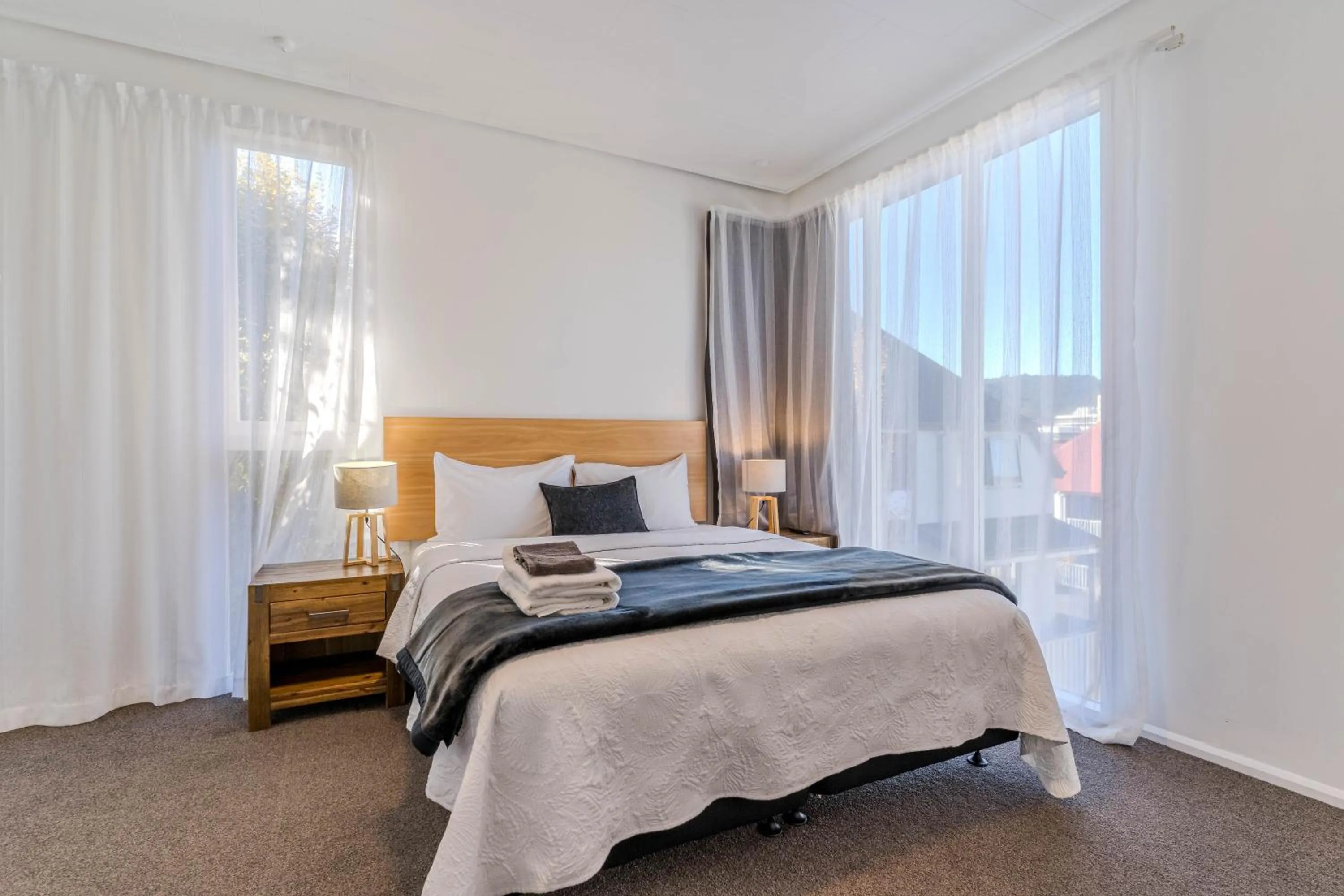 Bed in George Street Motel Apartments