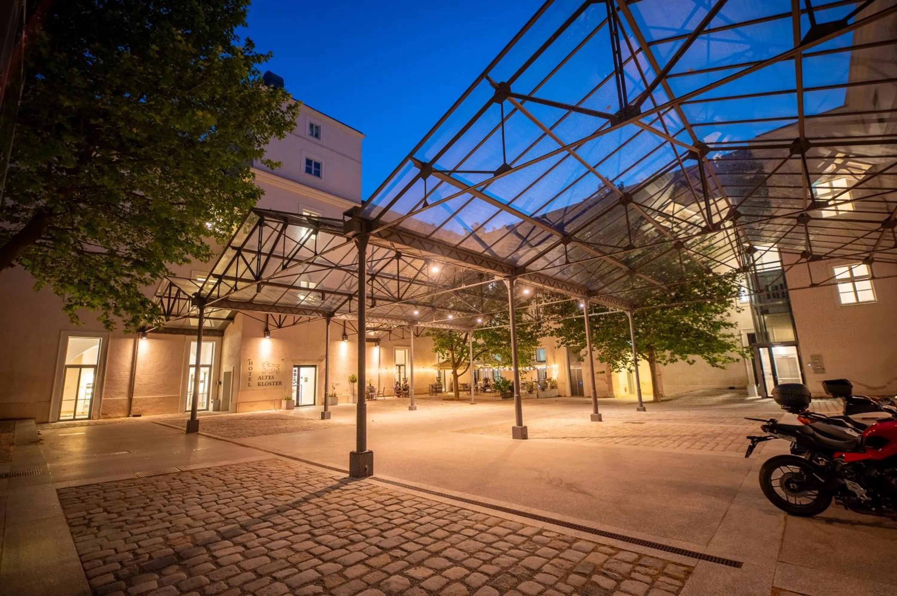 Property building in Hotel Altes Kloster