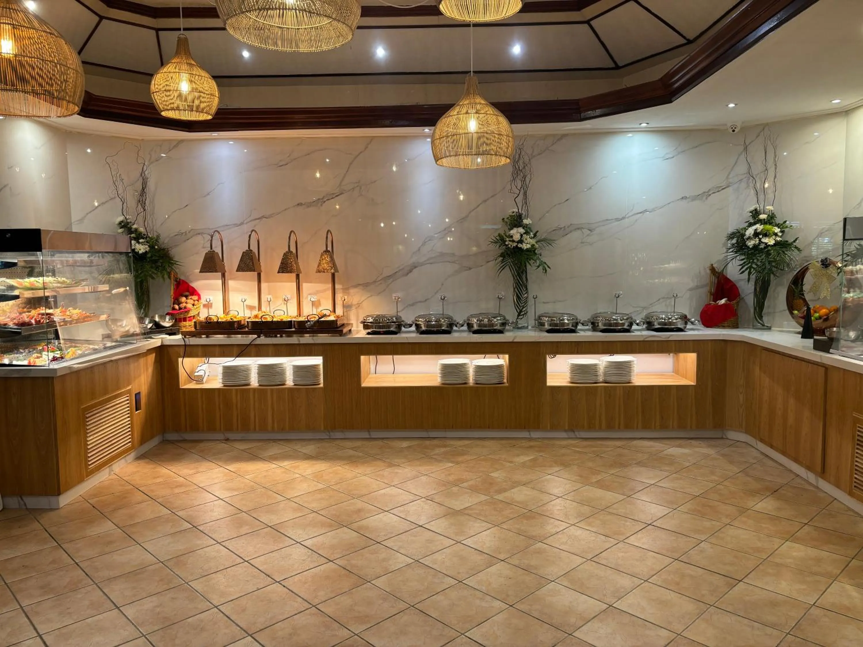 Restaurant/places to eat in Aanari Hotel & Spa- Mauritius