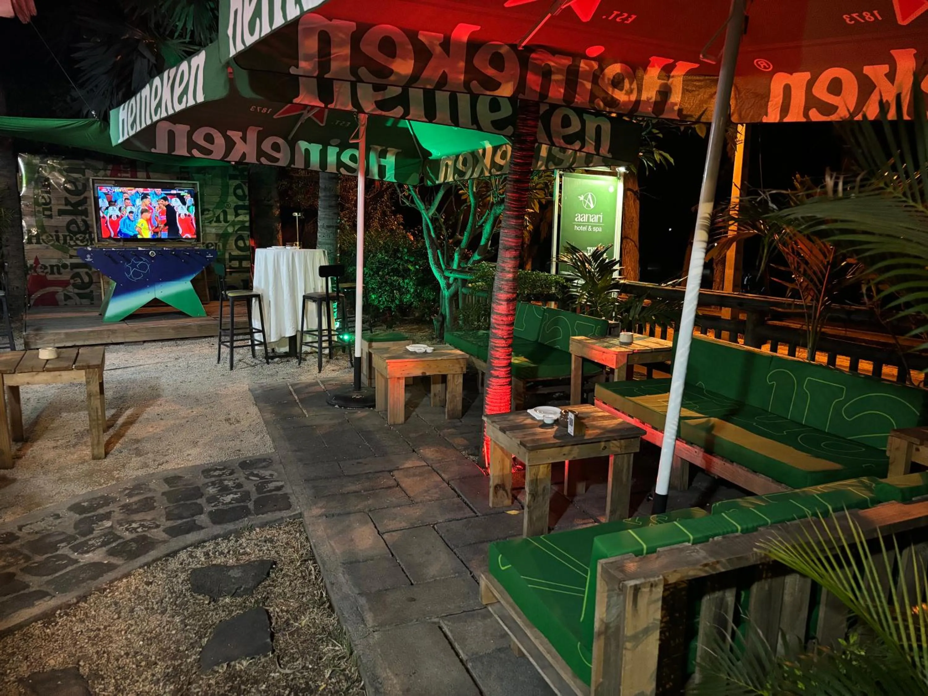 Communal lounge/ TV room in Aanari Hotel & Spa- Mauritius