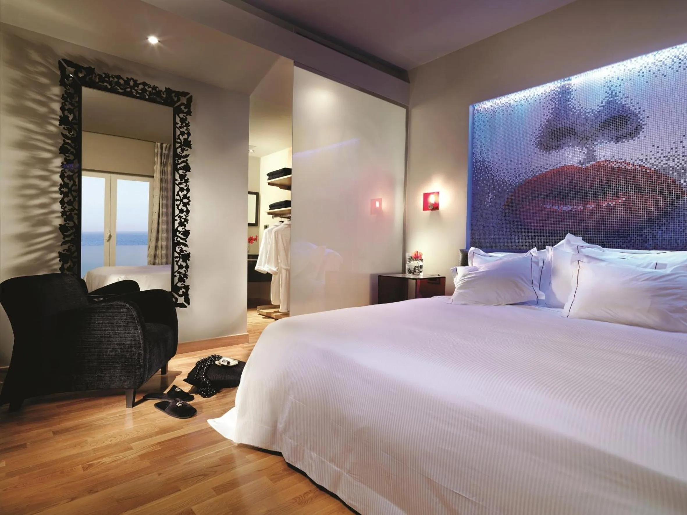 Photo of the whole room, Bed in Out Of The Blue Resort & Spa