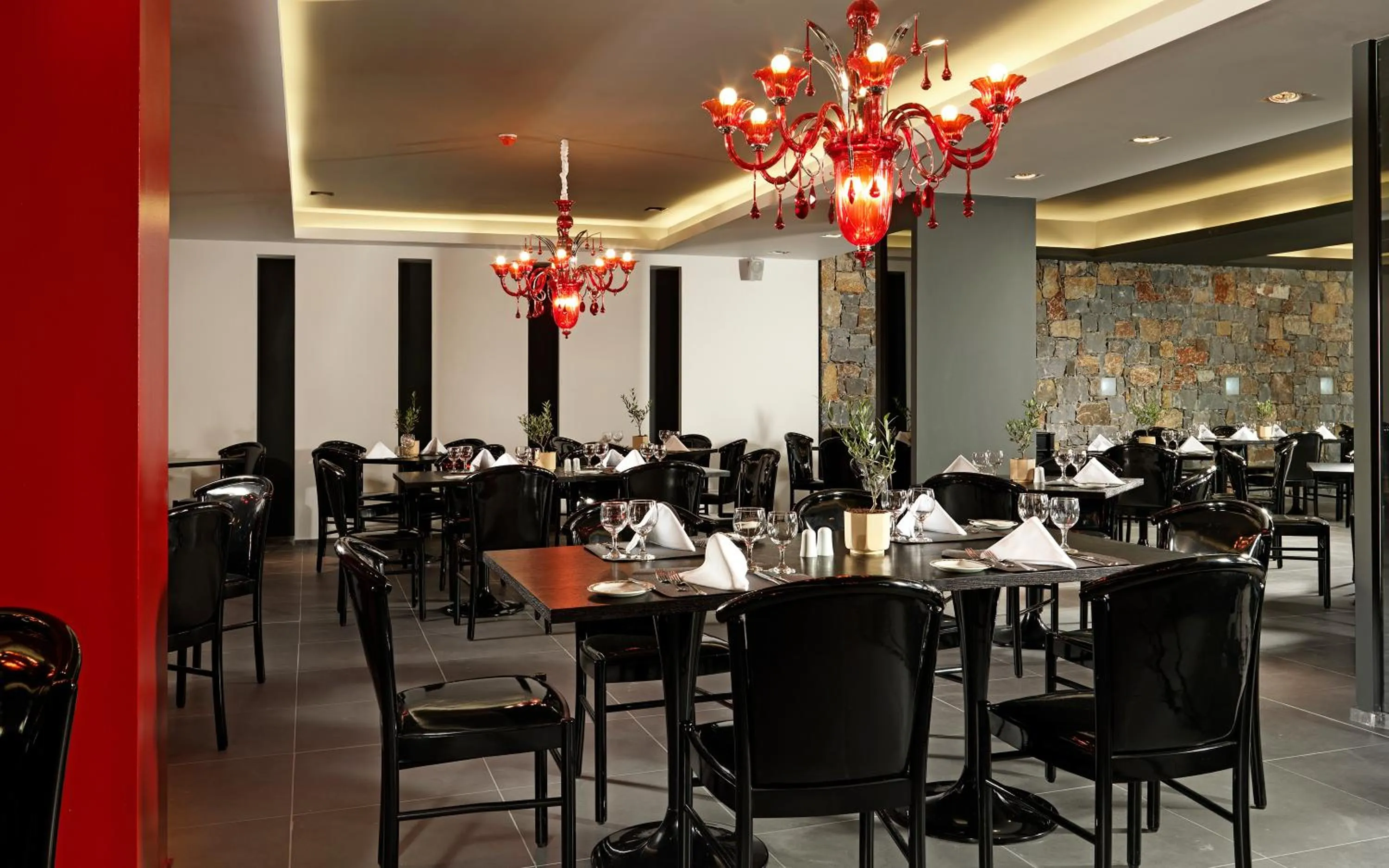 Restaurant/places to eat in Out Of The Blue Resort & Spa