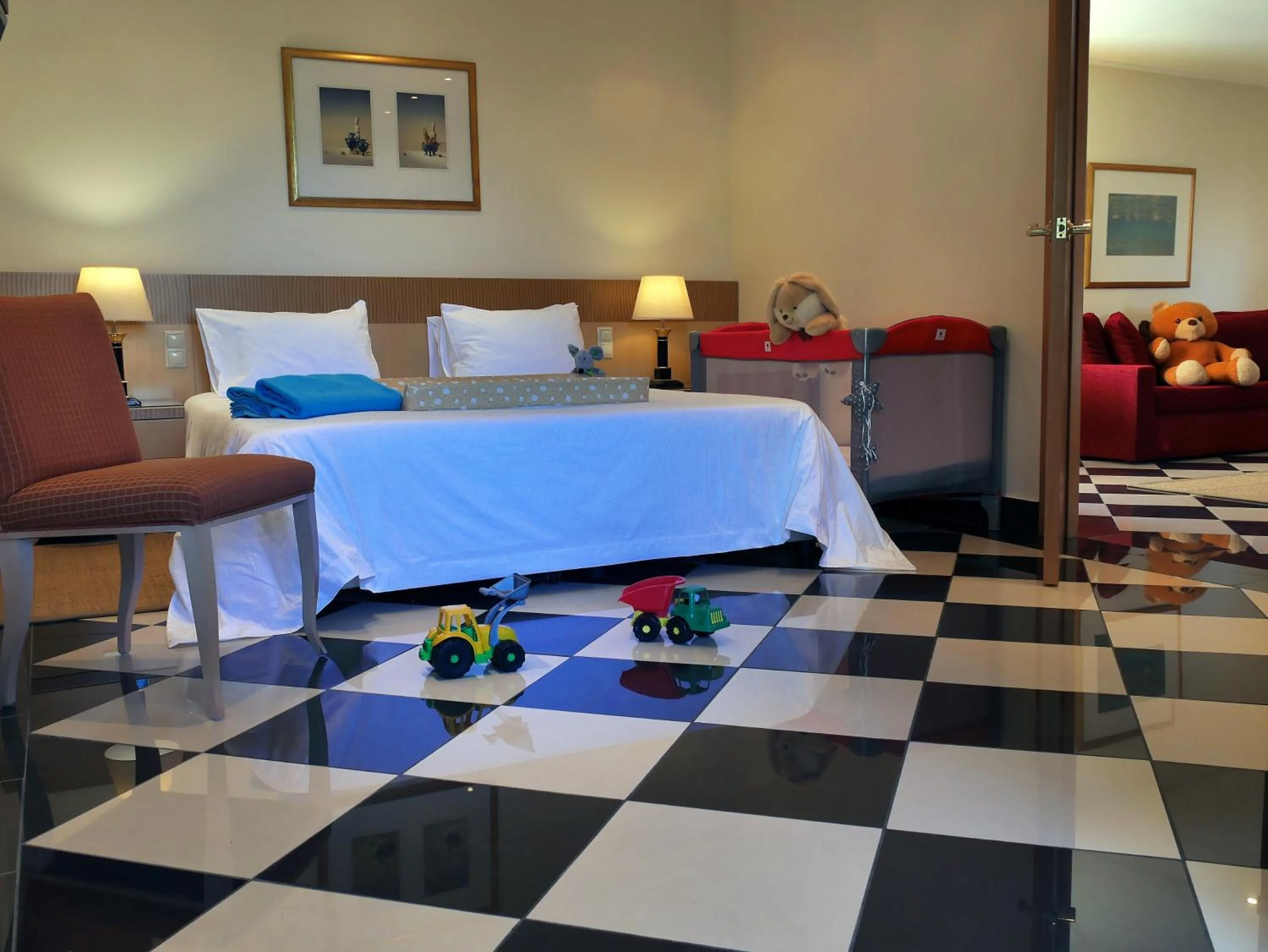 Bedroom, Bed in Out Of The Blue Resort & Spa