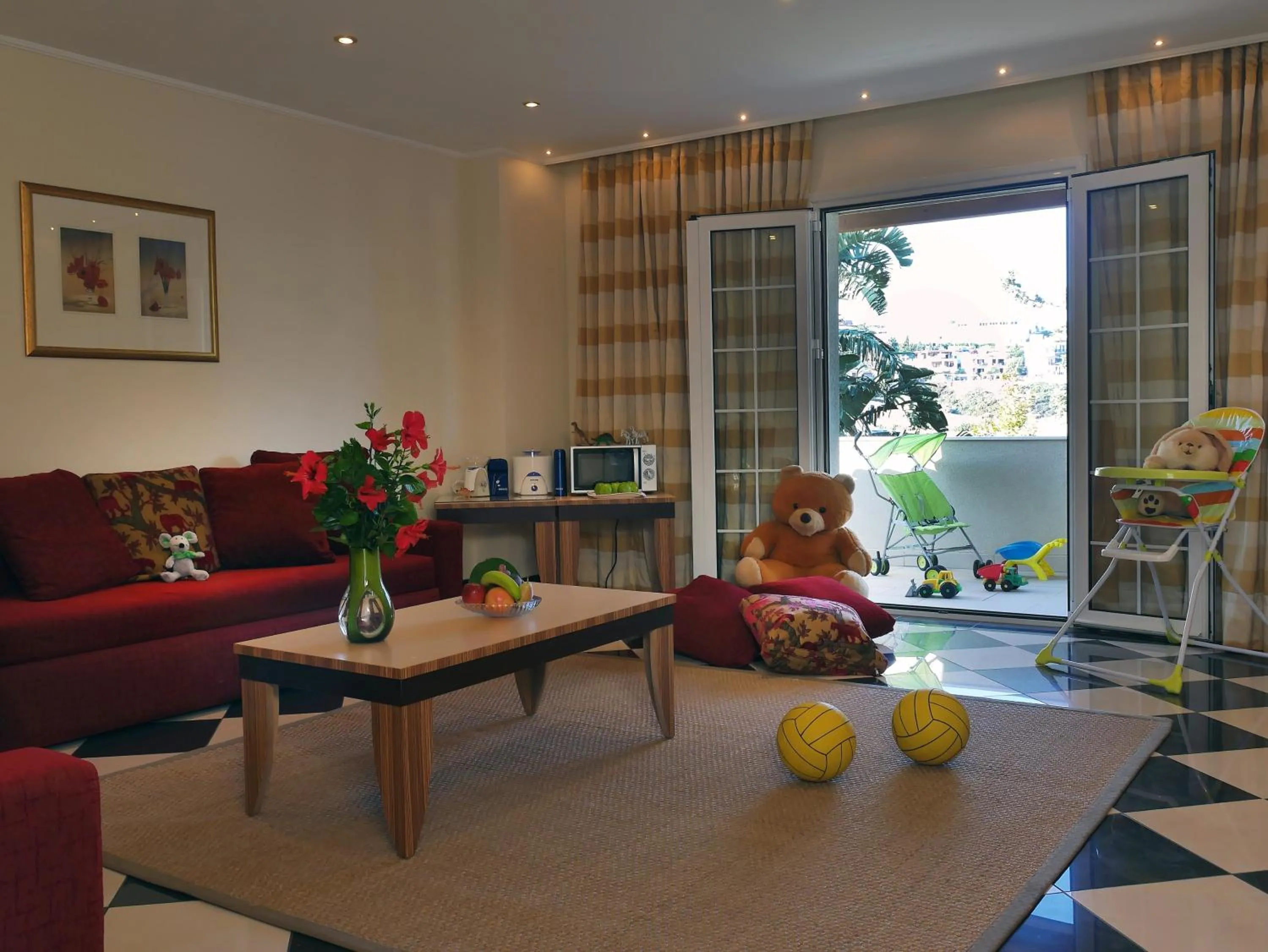 Living room in Out Of The Blue Resort & Spa