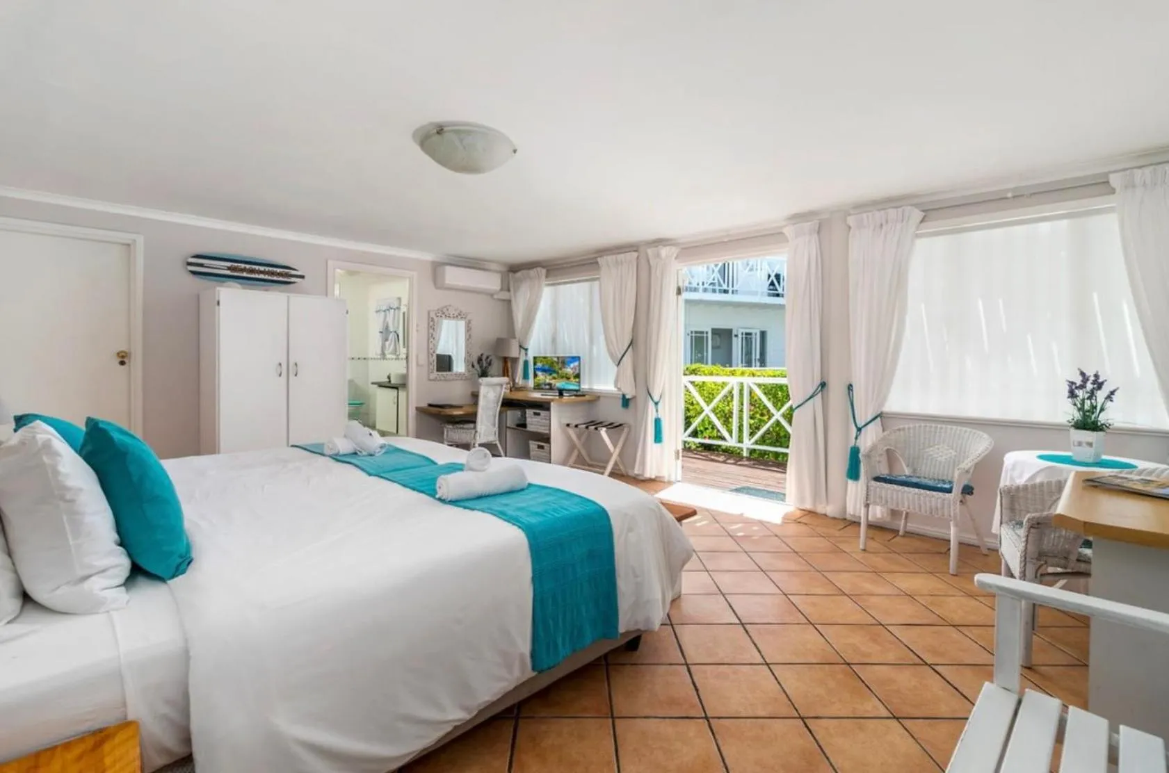 Bedroom, Bed in Brenton Beach House