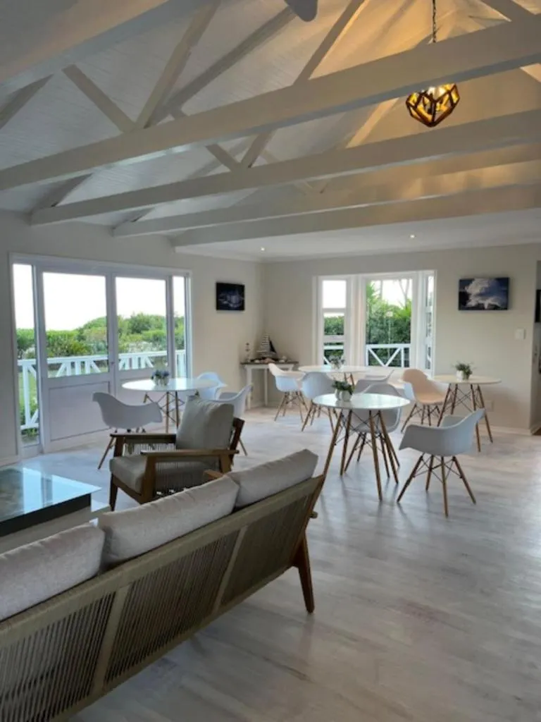 Restaurant/places to eat in Brenton Beach House